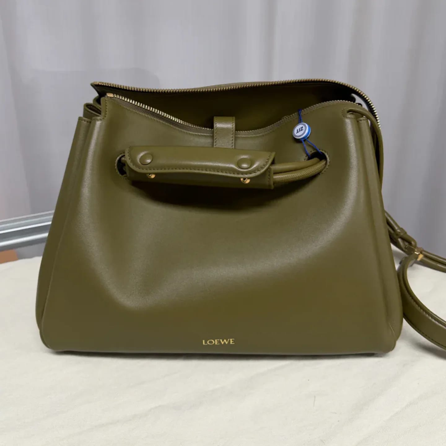 LOEWE Medium Madrid 縮圖 1