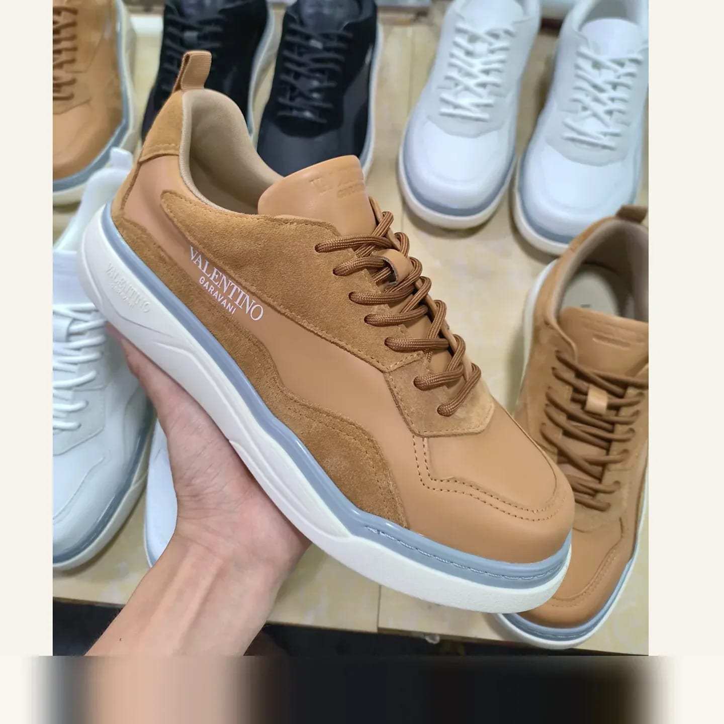 Valentino Garavani One Stud Low-top Sneaker 縮圖 2