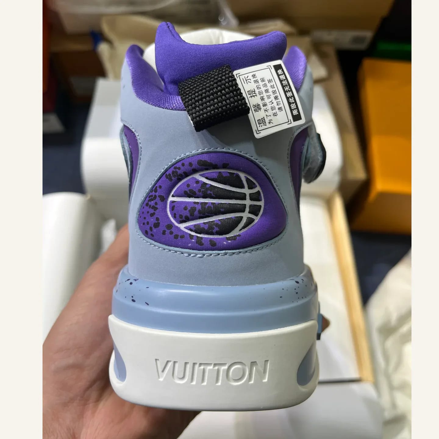 Louis Vuitton Monogram High-top Sneaker 縮圖 4