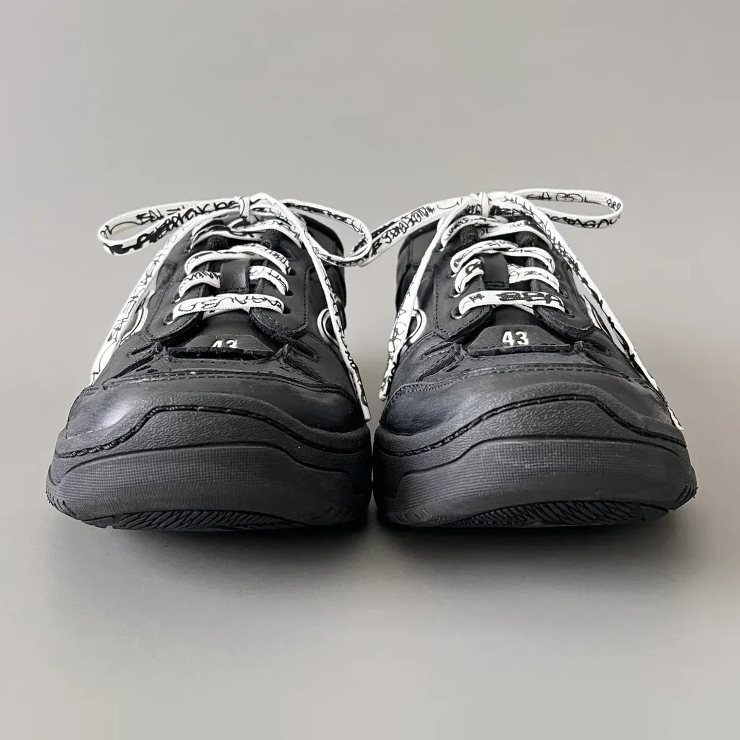 Balenciaga Hamptons Worn-Out Sneaker 縮圖 2