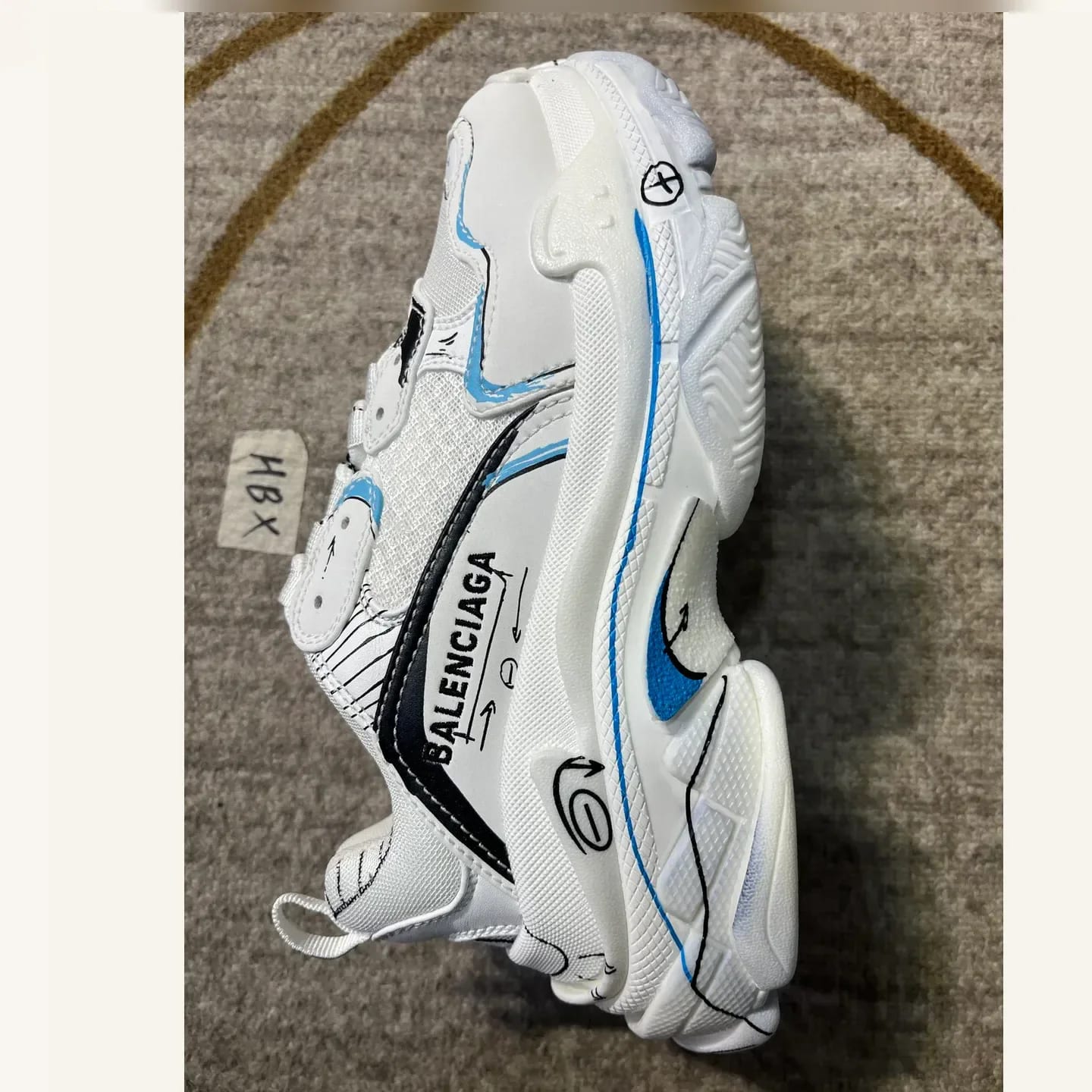 Balenciaga Graffiti Triple S Sneaker 縮圖 2