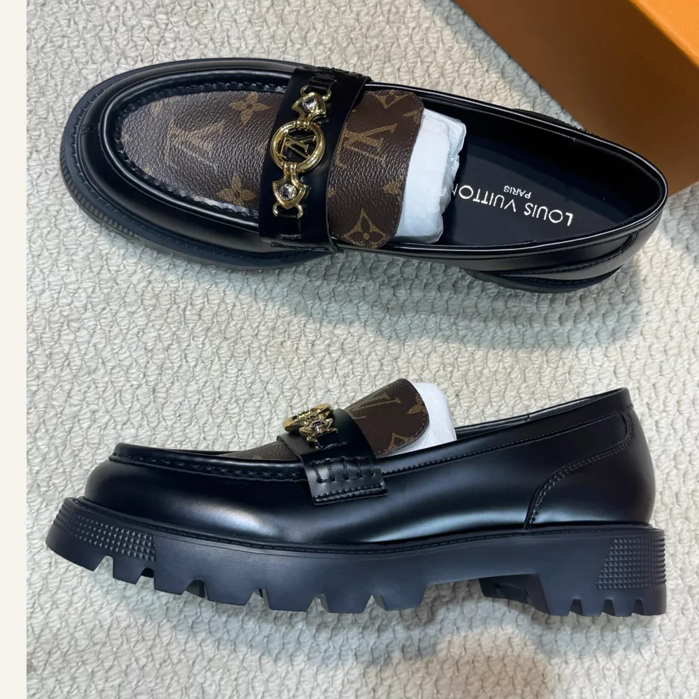 Louis Vuitton Monogram Chain Loafer 縮圖 4