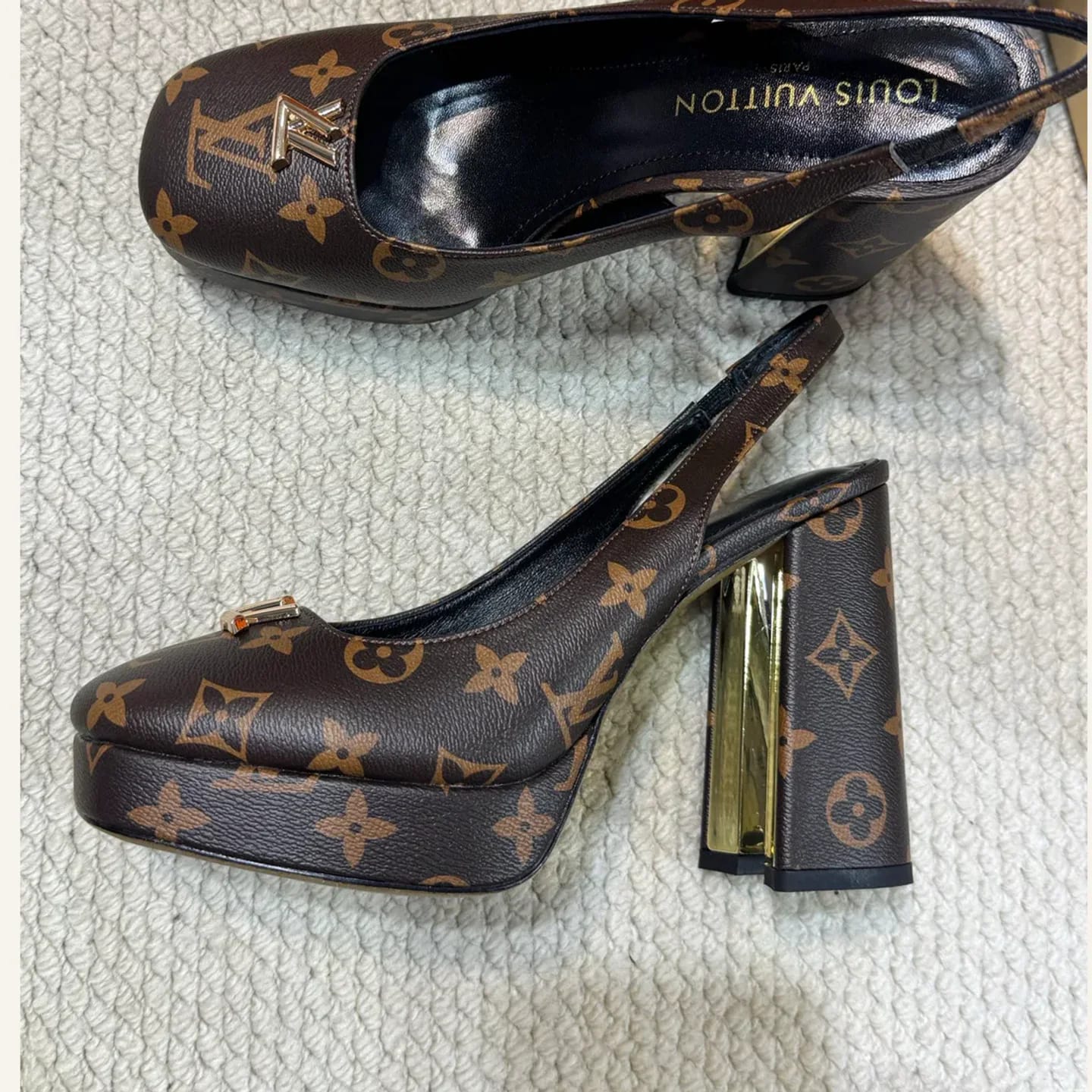 Louis Vuitton Monogram Platform Pump 縮圖 3