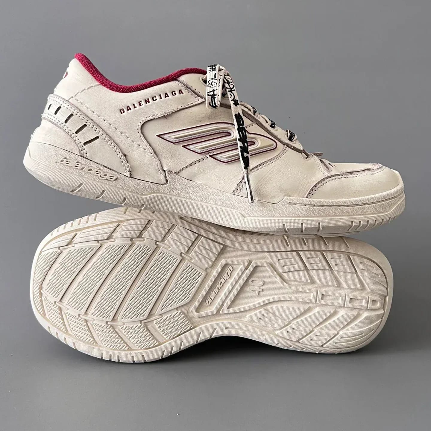 Balenciaga Hamptons Worn-Out Sneaker 縮圖 4