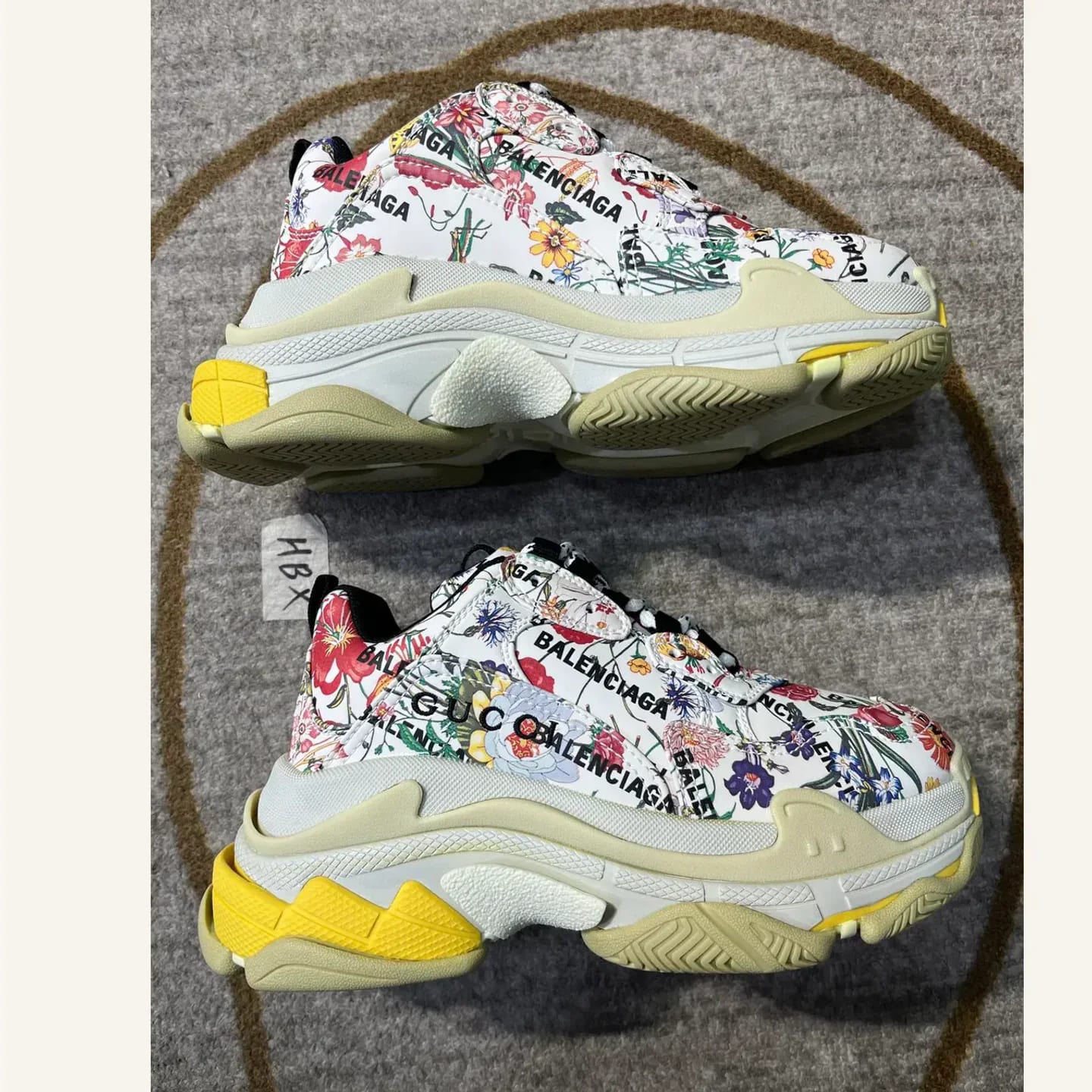 Balenciaga x Gucci Triple S Sneaker 縮圖 1