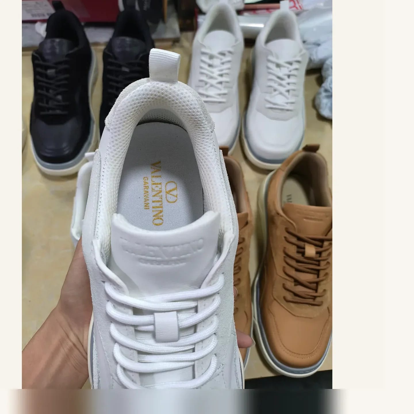 Valentino Garavani One Stud Low-top Sneaker 縮圖 4