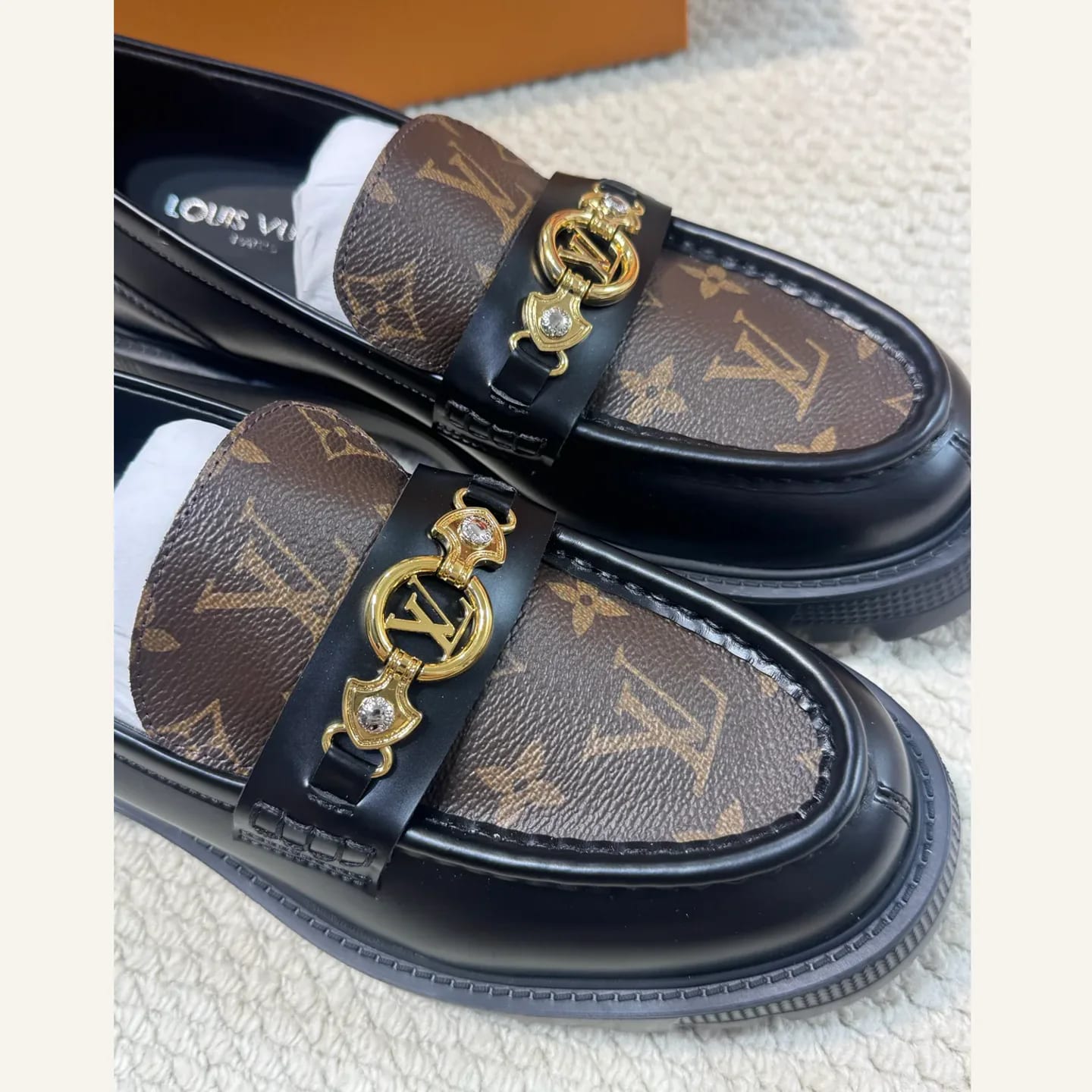 Louis Vuitton Monogram Chain Loafer 縮圖 3