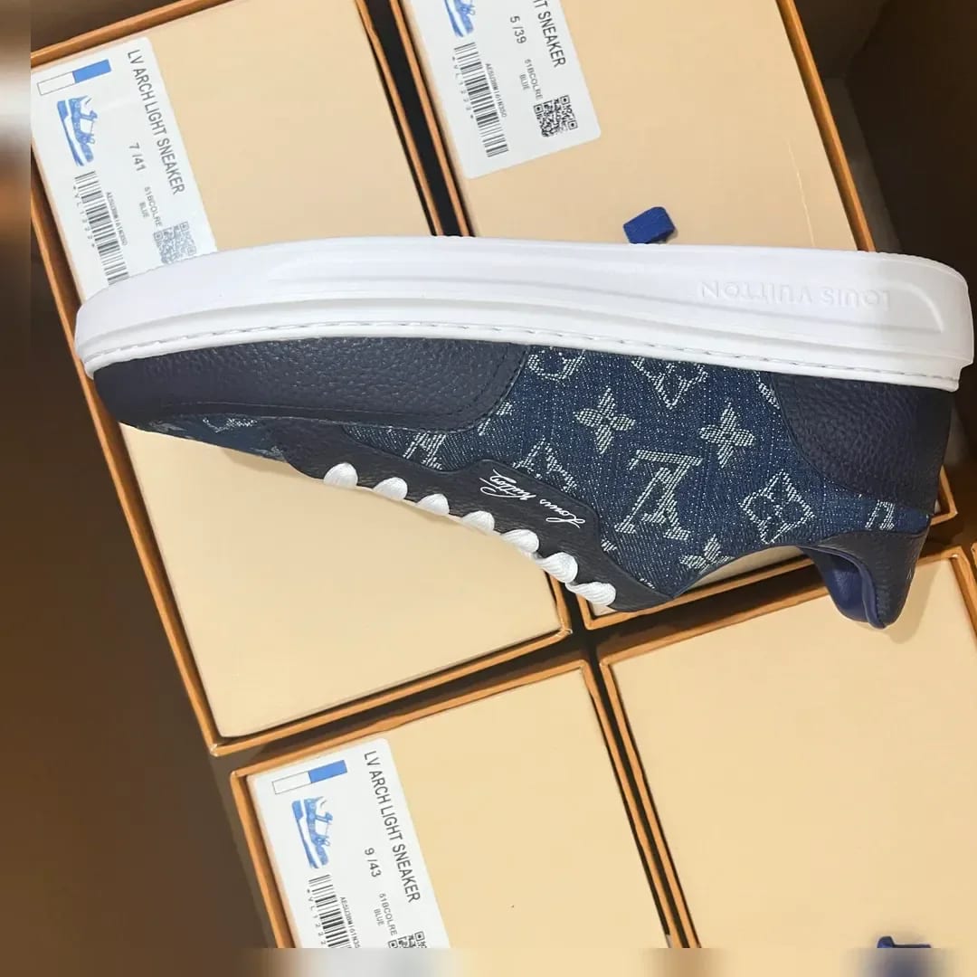 Louis Vuitton Monogram Slip-on Sneaker 縮圖 2