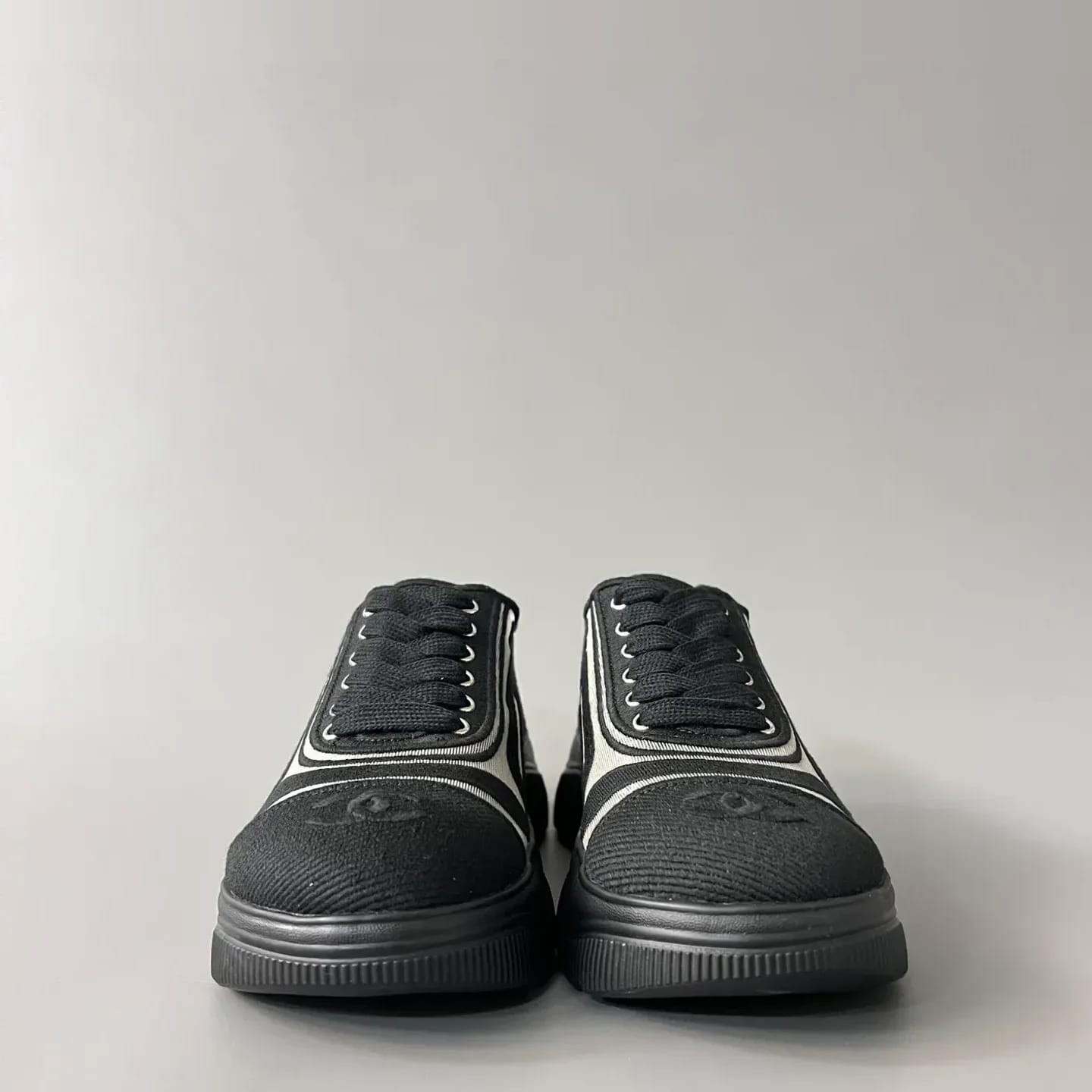 Chanel Mesh & Mixed-Fiber Sneakers 縮圖 2