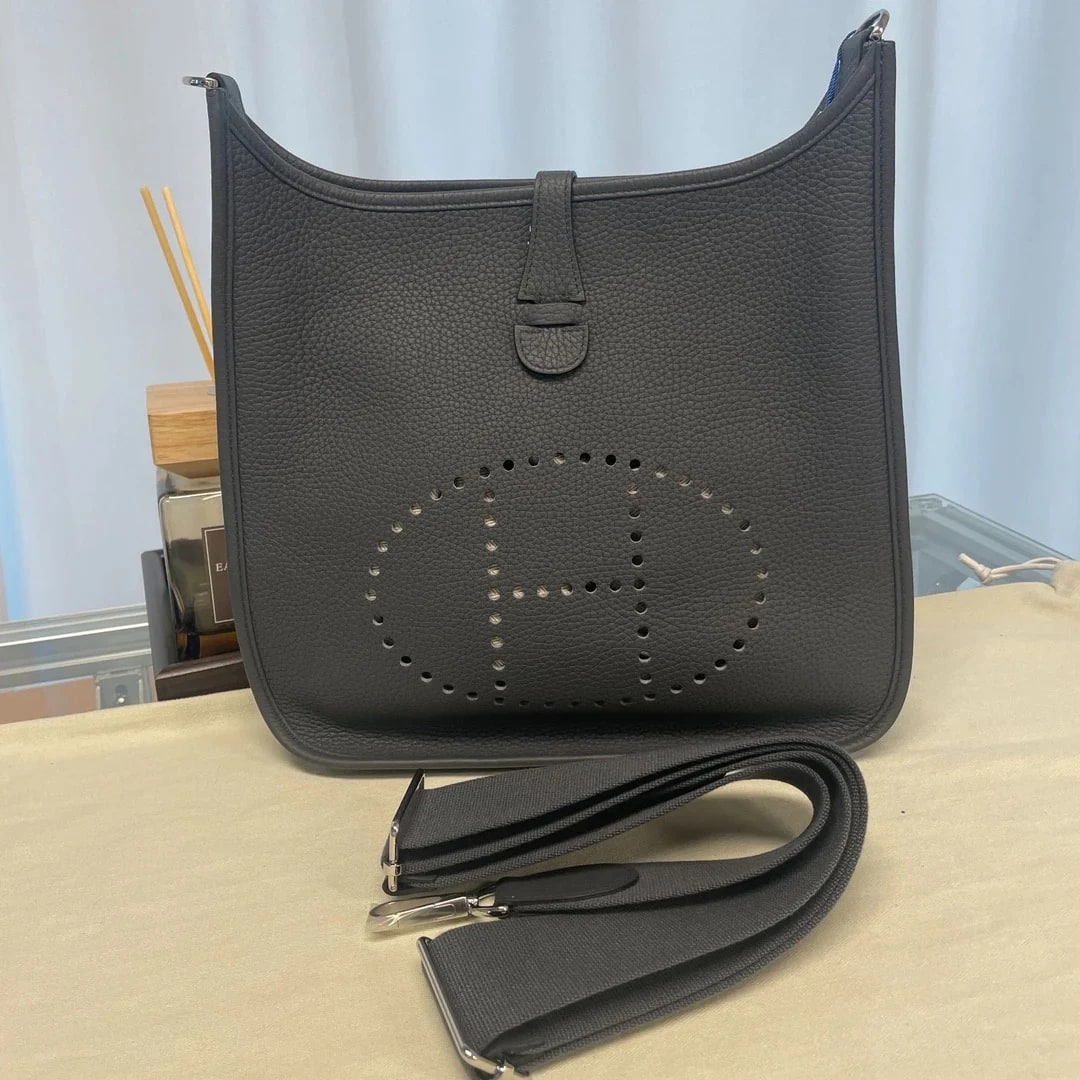 Hermès Evelyne III 29