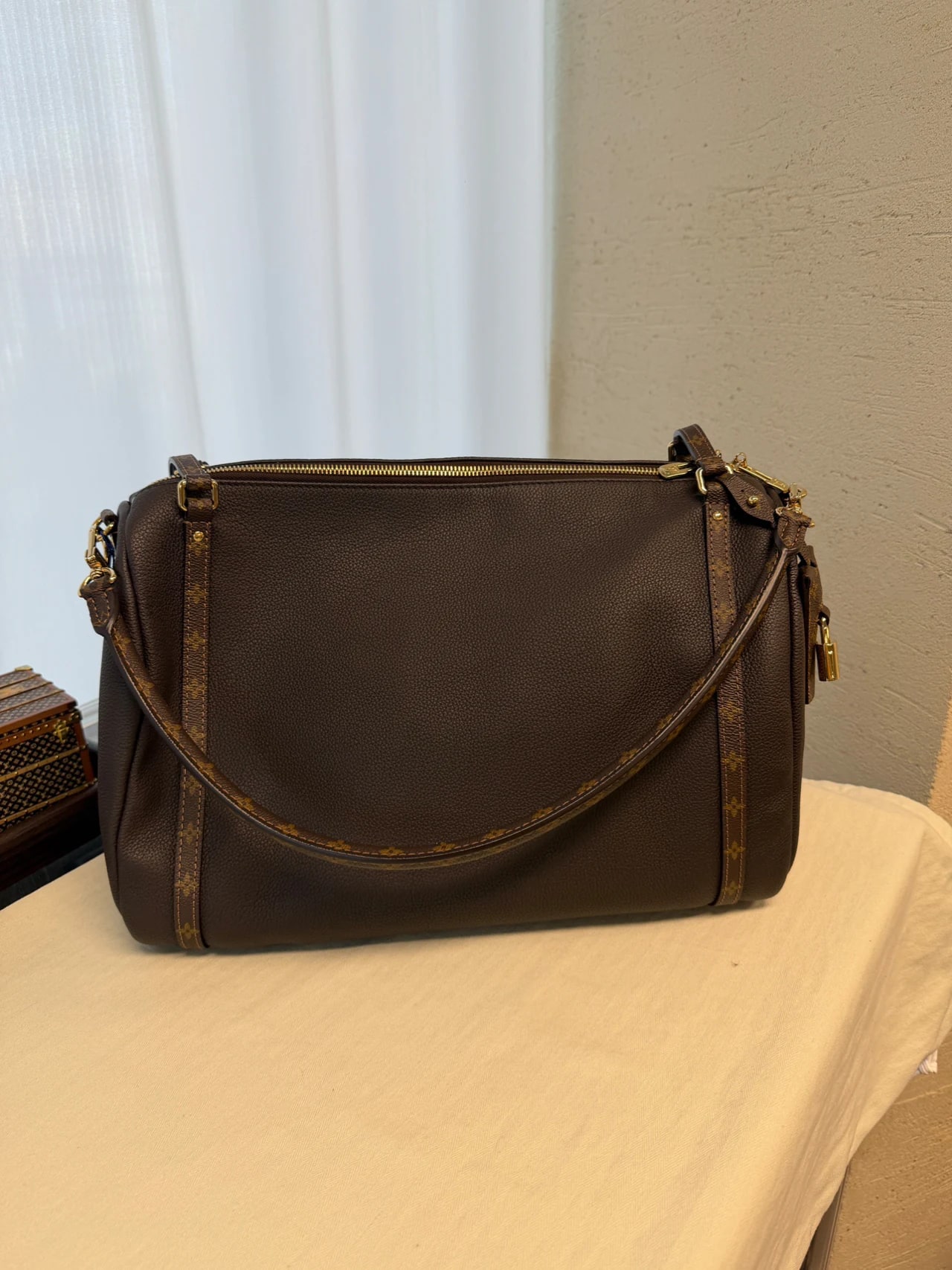 Louis Vuitton Express MM