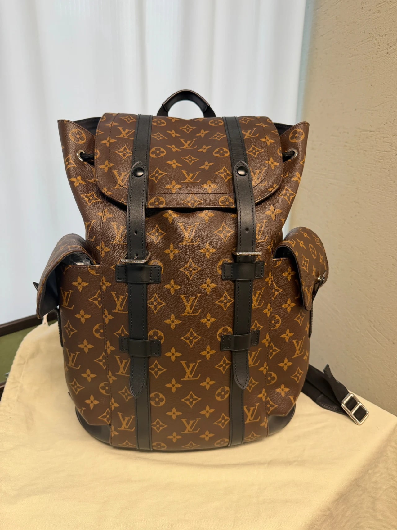 Louis Vuitton Christopher MM