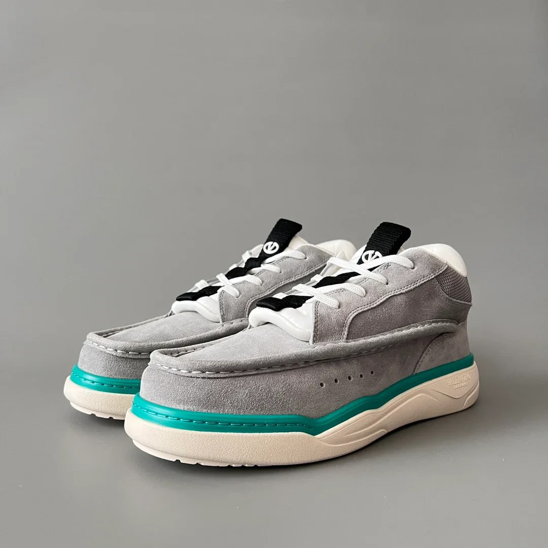 Valentino Garavani Freedots Low-Top Trainer