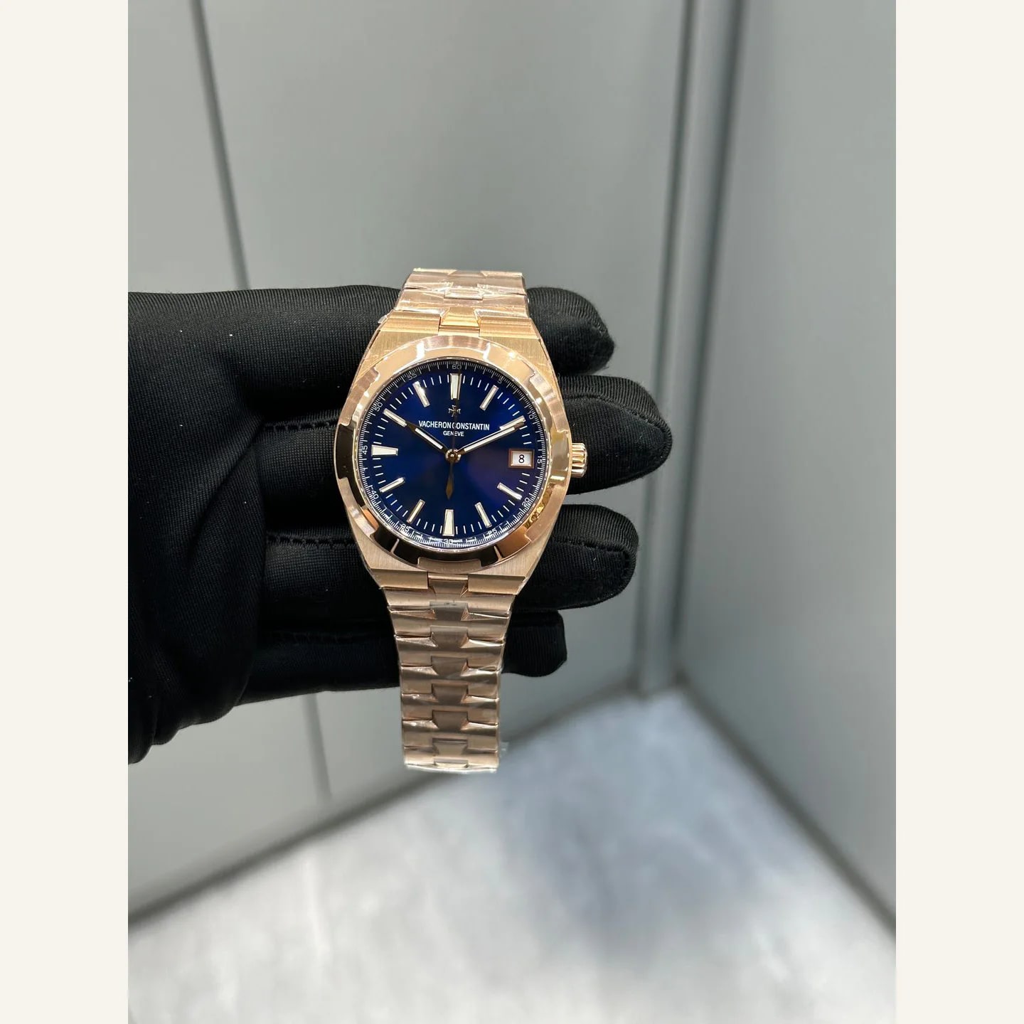 Vacheron Constantin Overseas