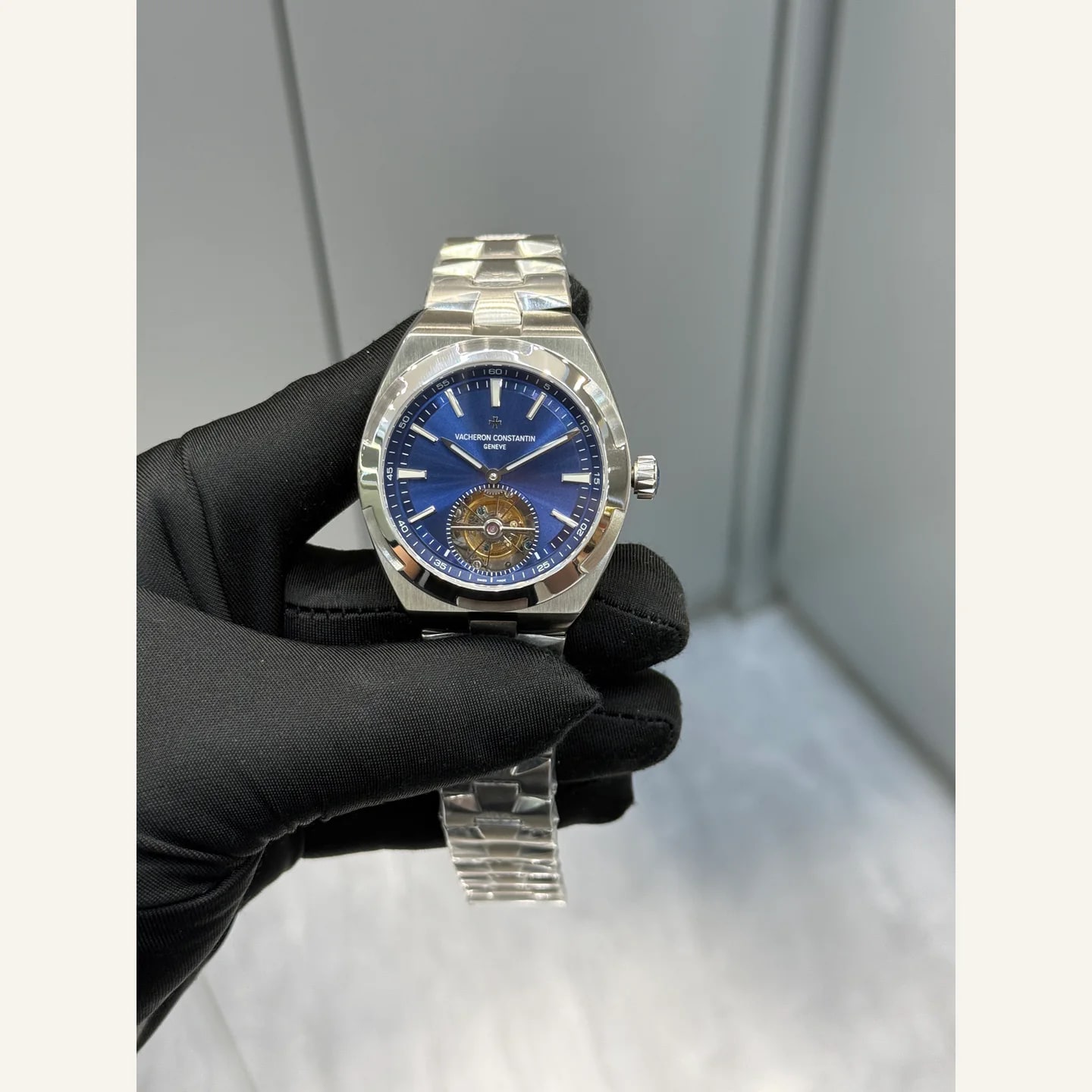 Vacheron Constantin Overseas