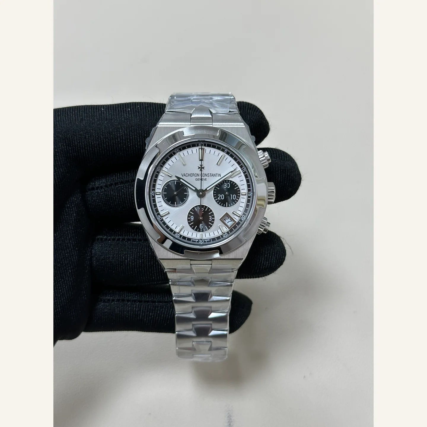 Vacheron Constantin Overseas