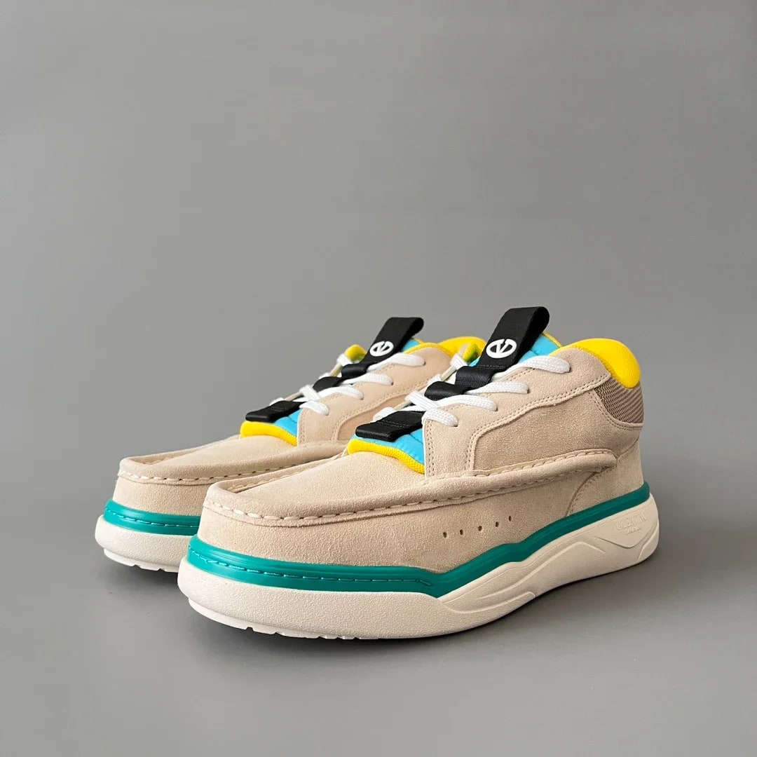 Valentino Garavani Freedots Low-Top Trainer
