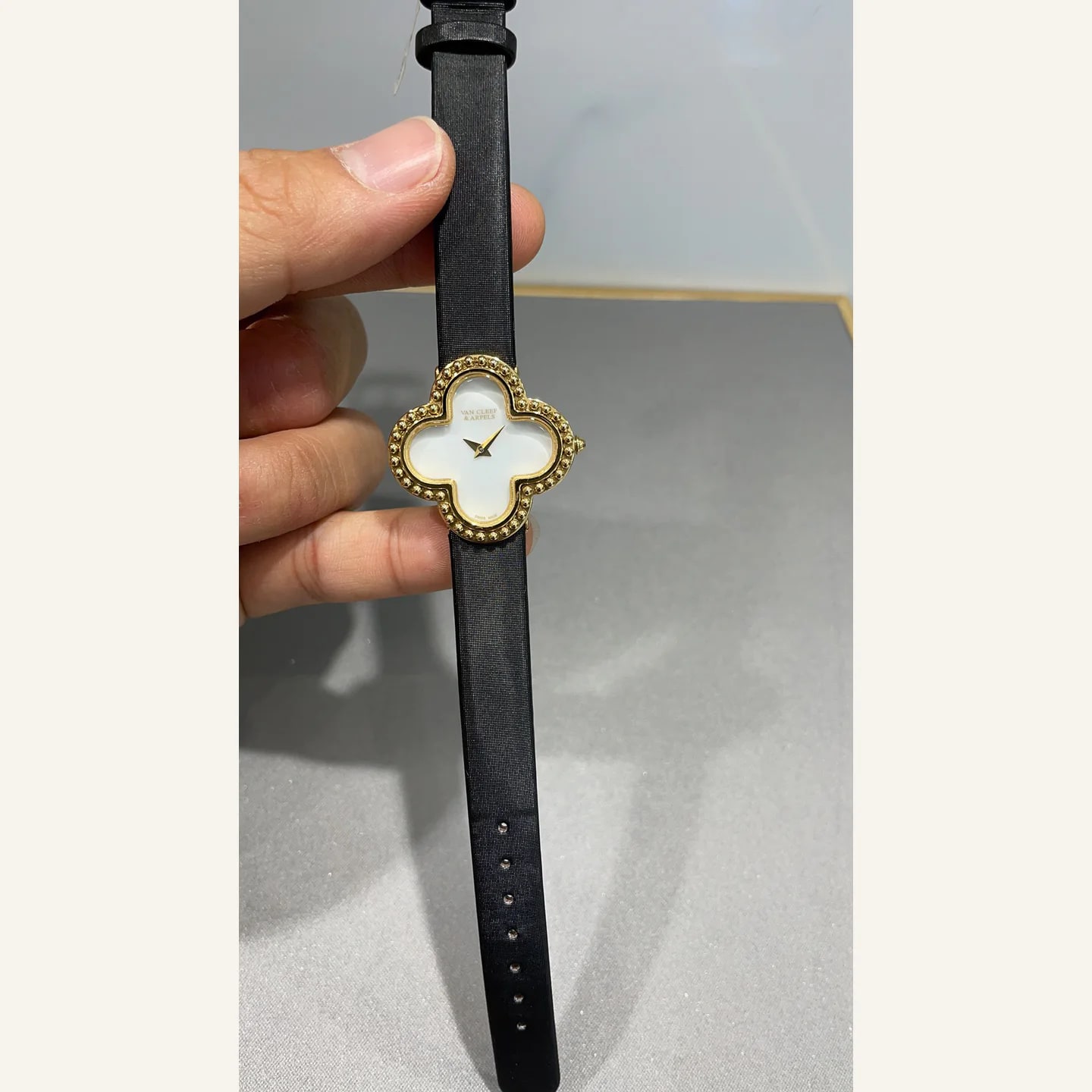 Van Cleef & Arpels Alhambra