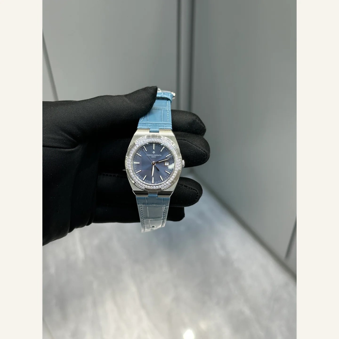 Vacheron Constantin Overseas