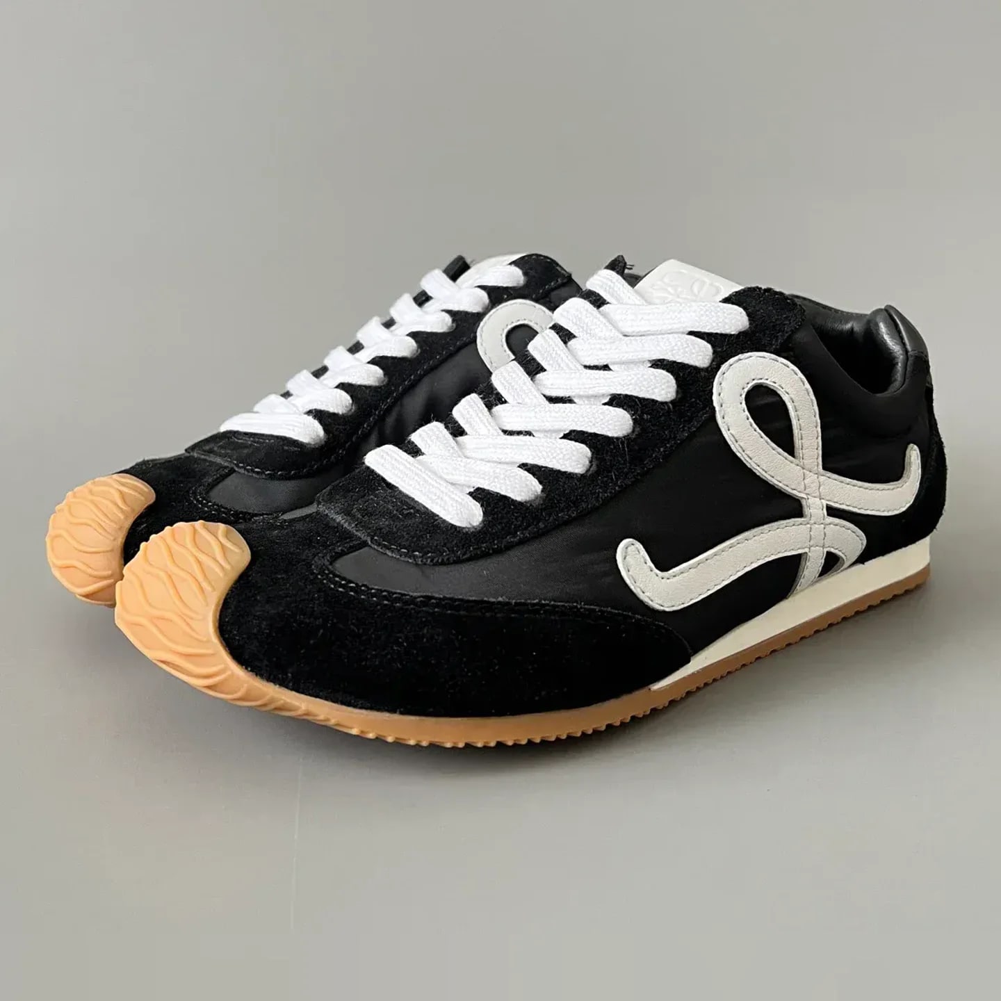 Loewe Ballet Runner 2.0