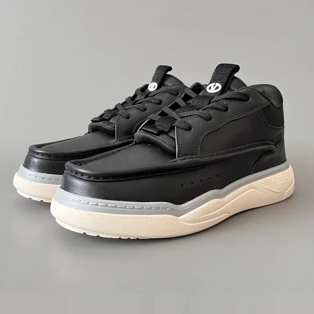 Valentino Garavani Freedots Low-Top Trainer