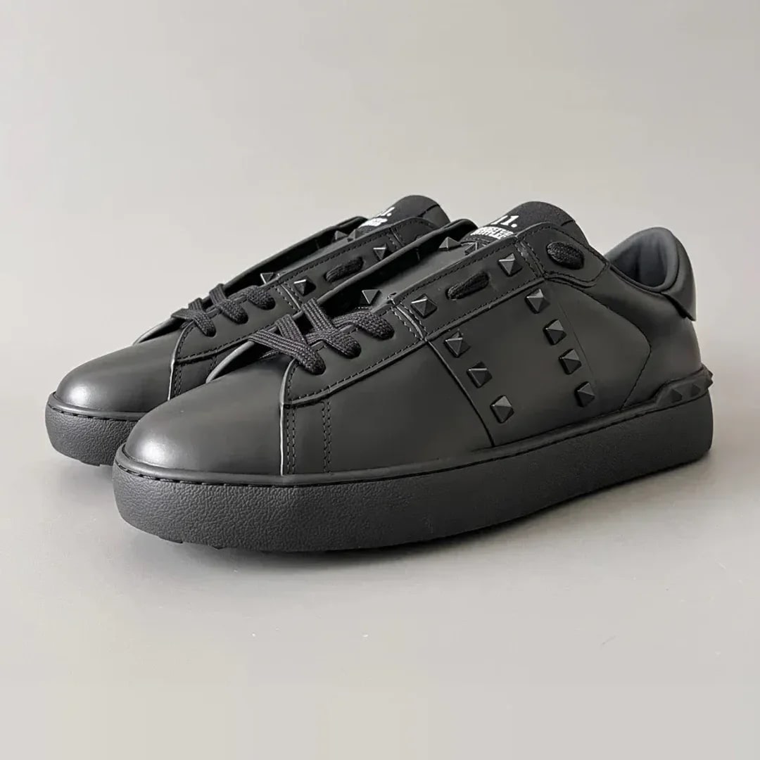 Valentino Garavani Rockstud Untitled Sneaker