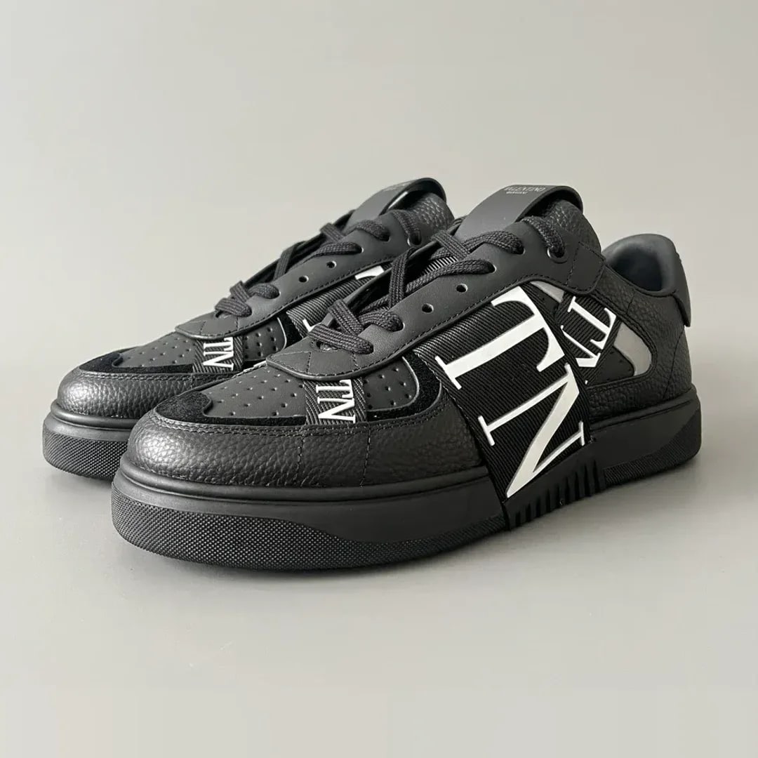 Valentino Garavani Low-Top Calfskin VL7N Sneaker With Bands