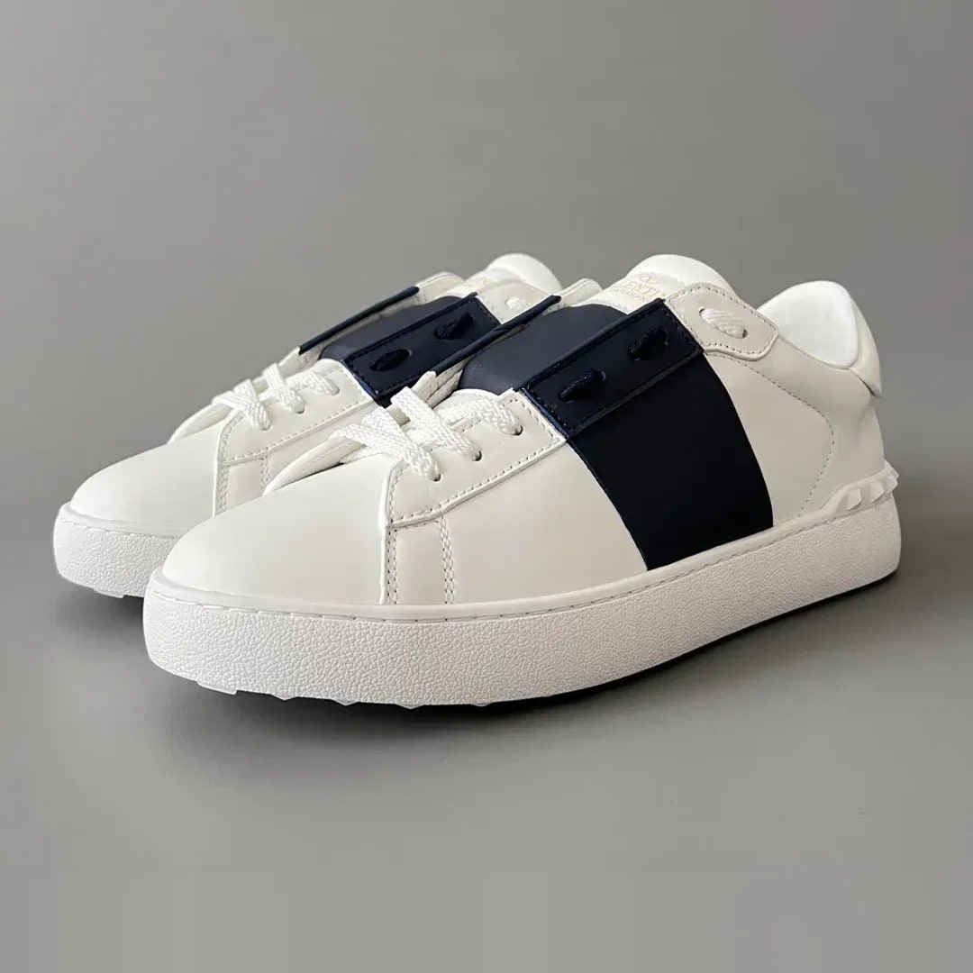 Valentino Garavani Rockstud Untitled Sneaker