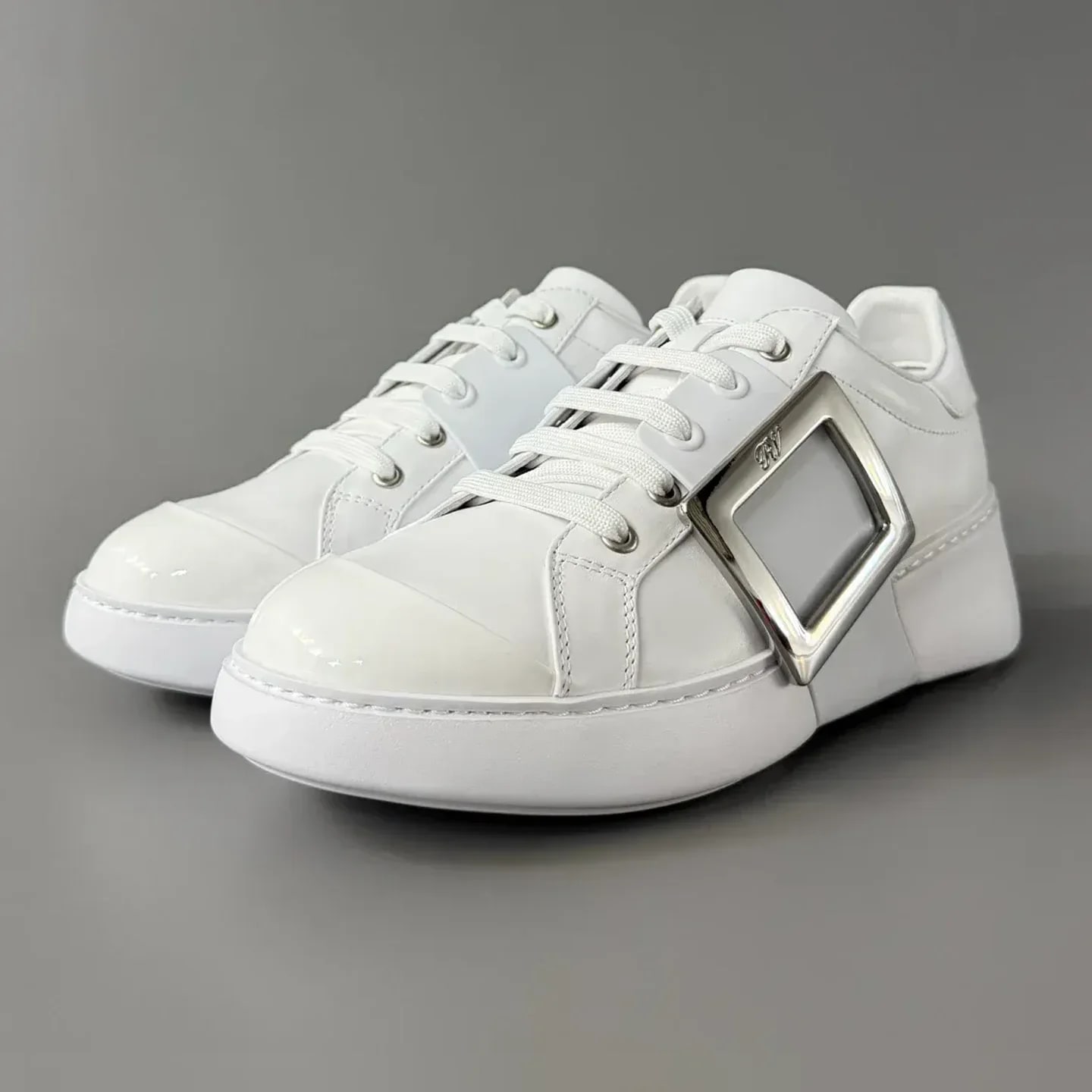 Roger Vivier Viv' Skate Strass Sneakers