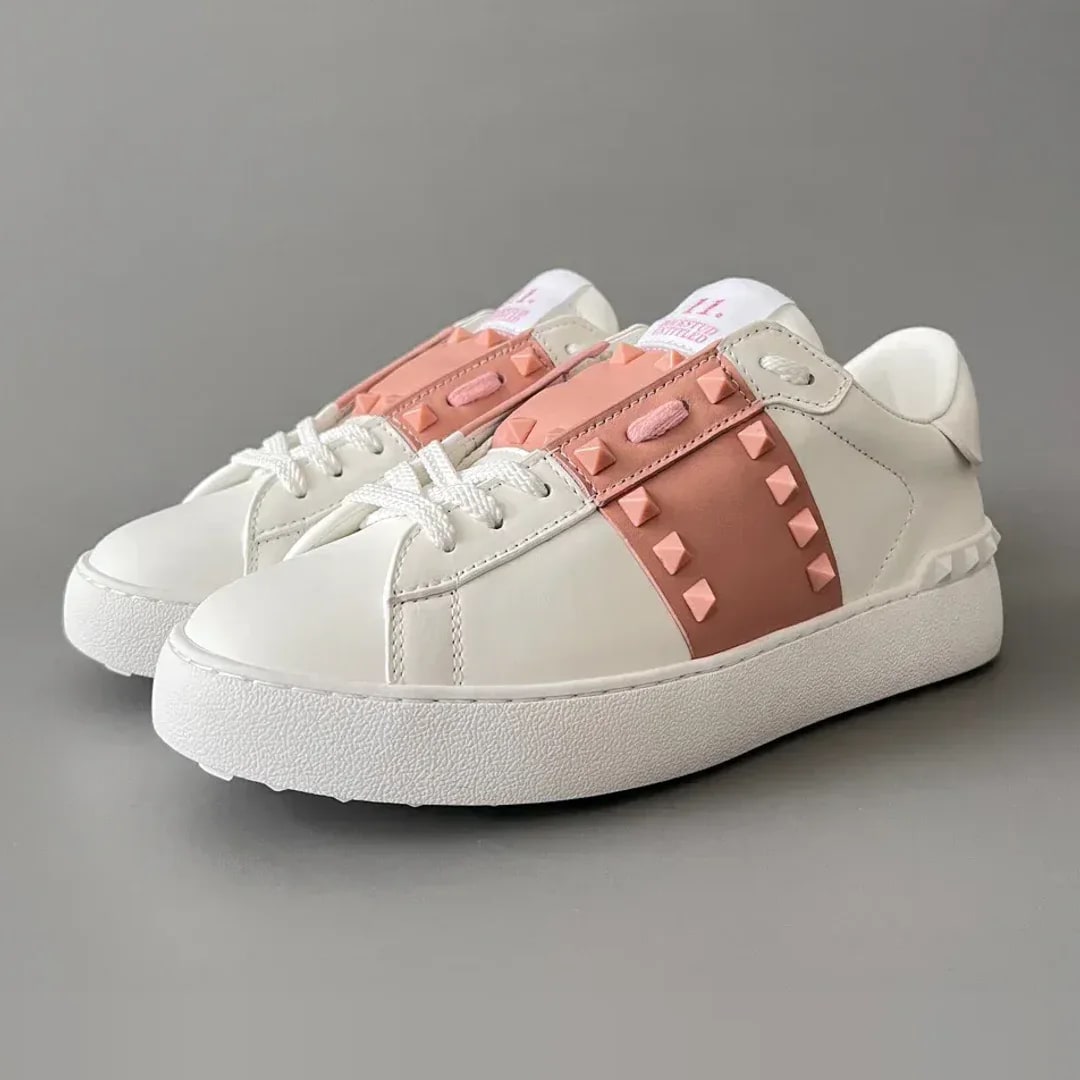 Valentino Garavani Rockstud Untitled Sneaker