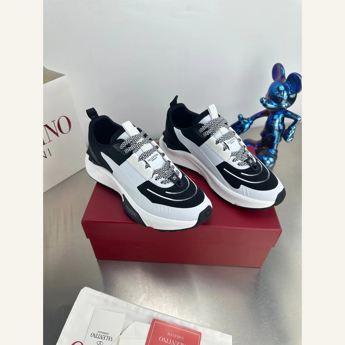Valentino Garavani Freedots Sneaker