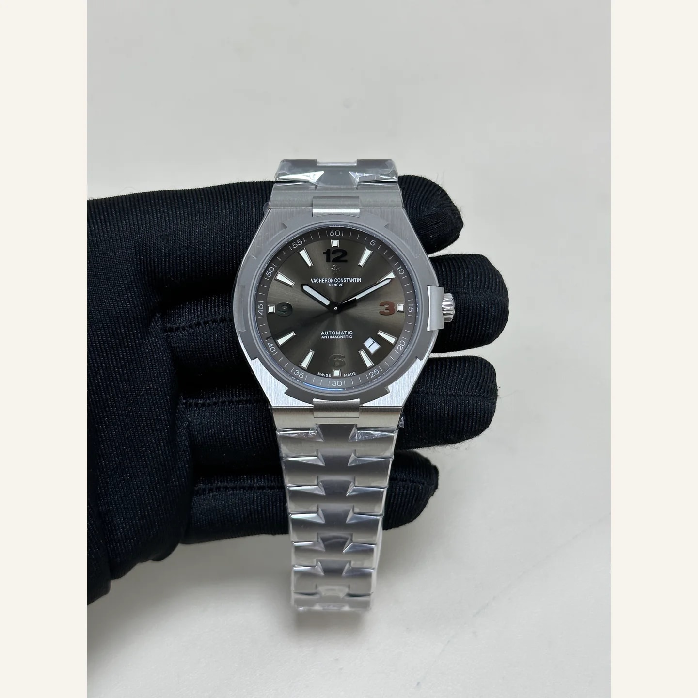 Vacheron Constantin Overseas