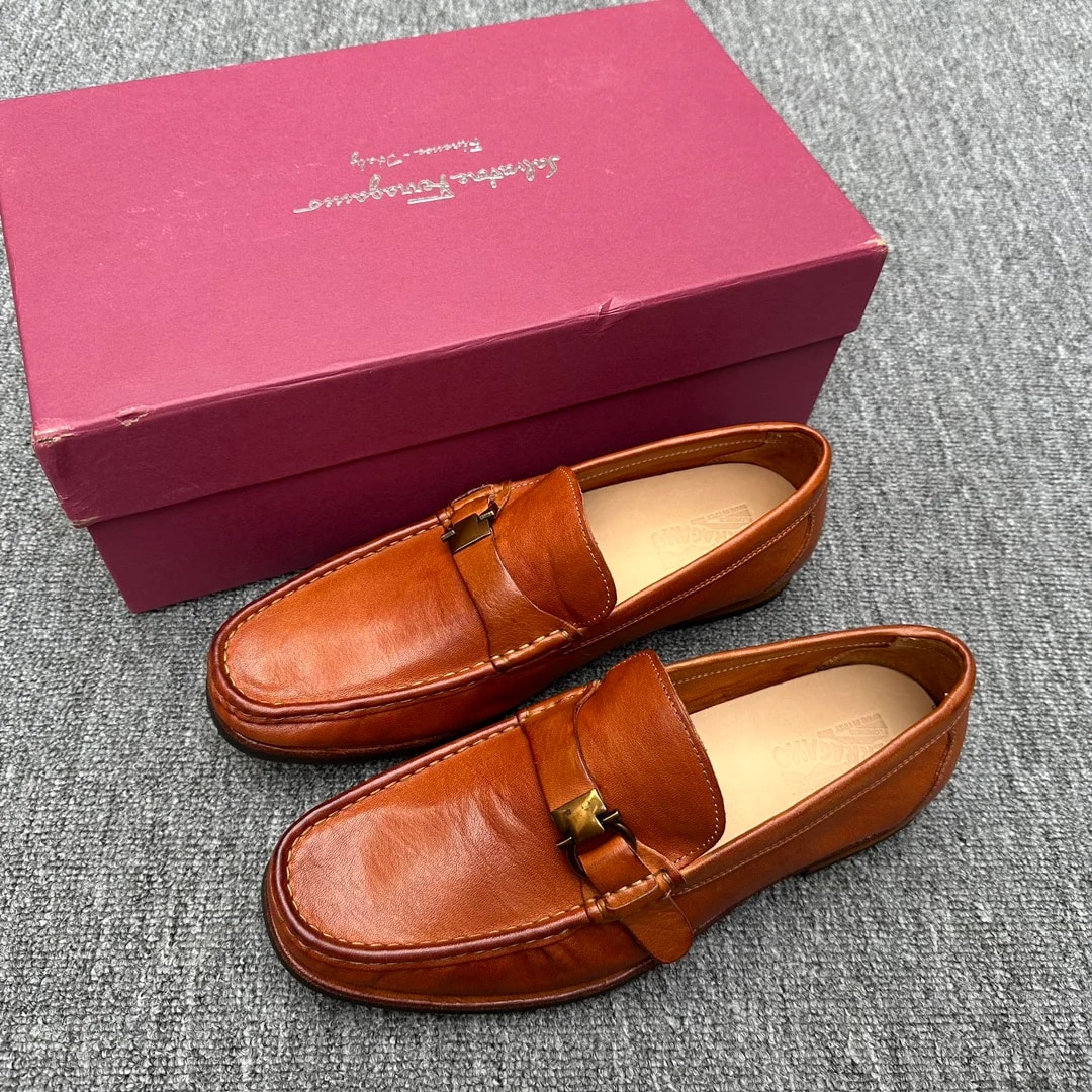 Ferragamo Gancini Loafer