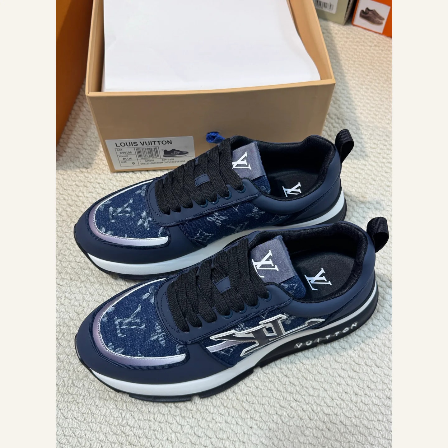 Louis Vuitton LV Runner Tatic Sneaker
