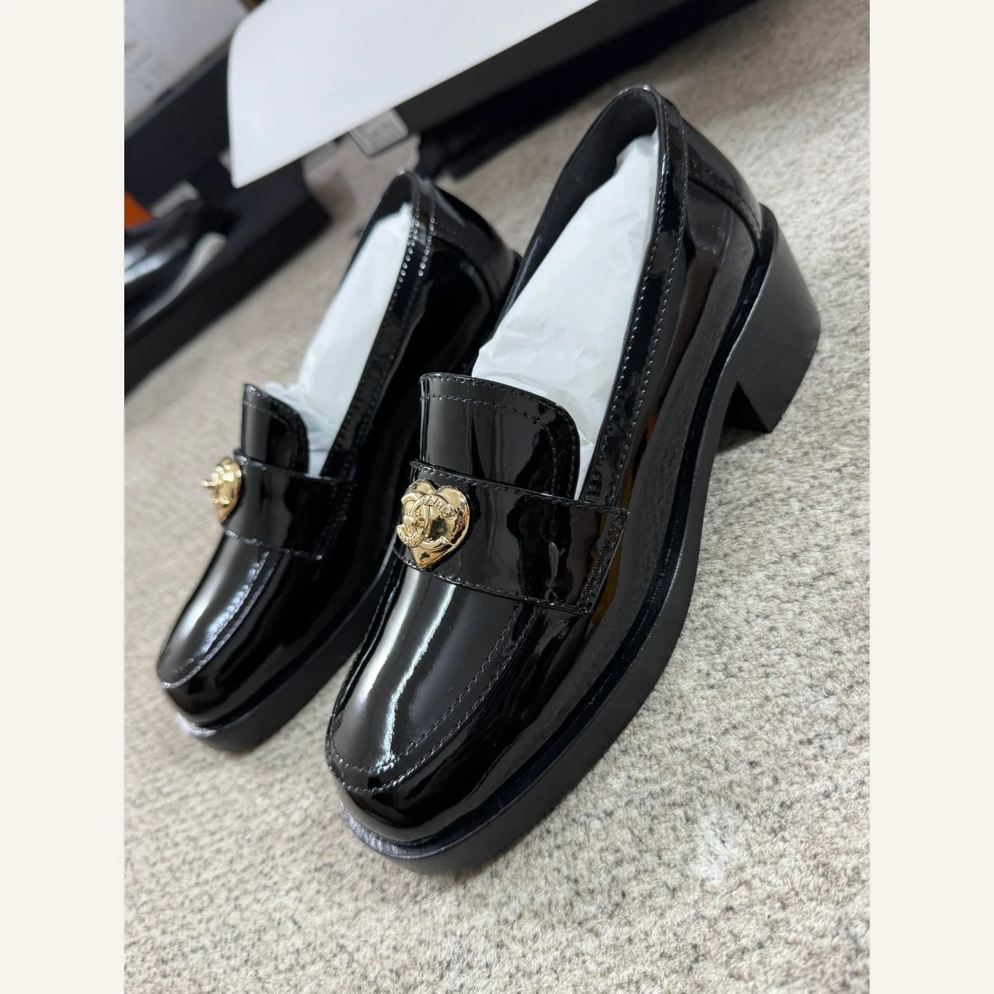 CHANEL CC Loafer