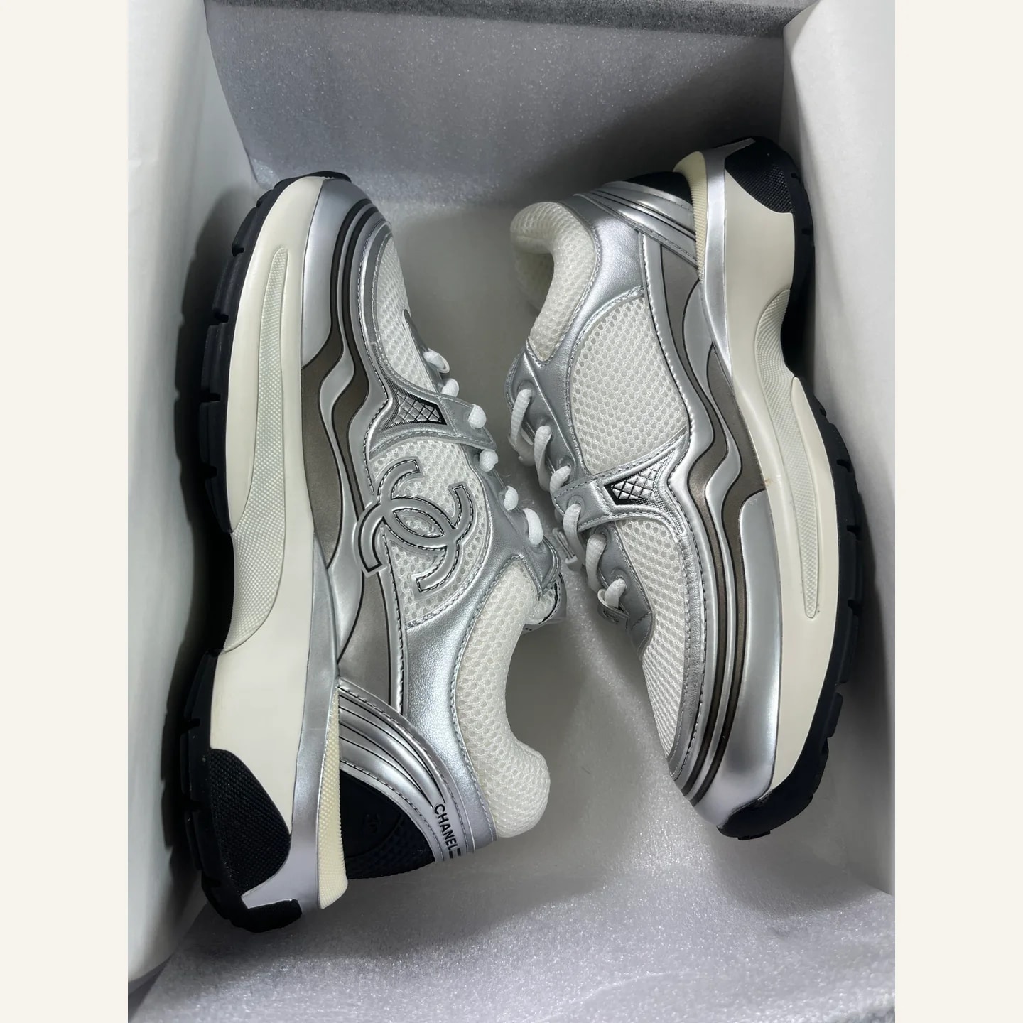 CHANEL CC Chunky Sneaker