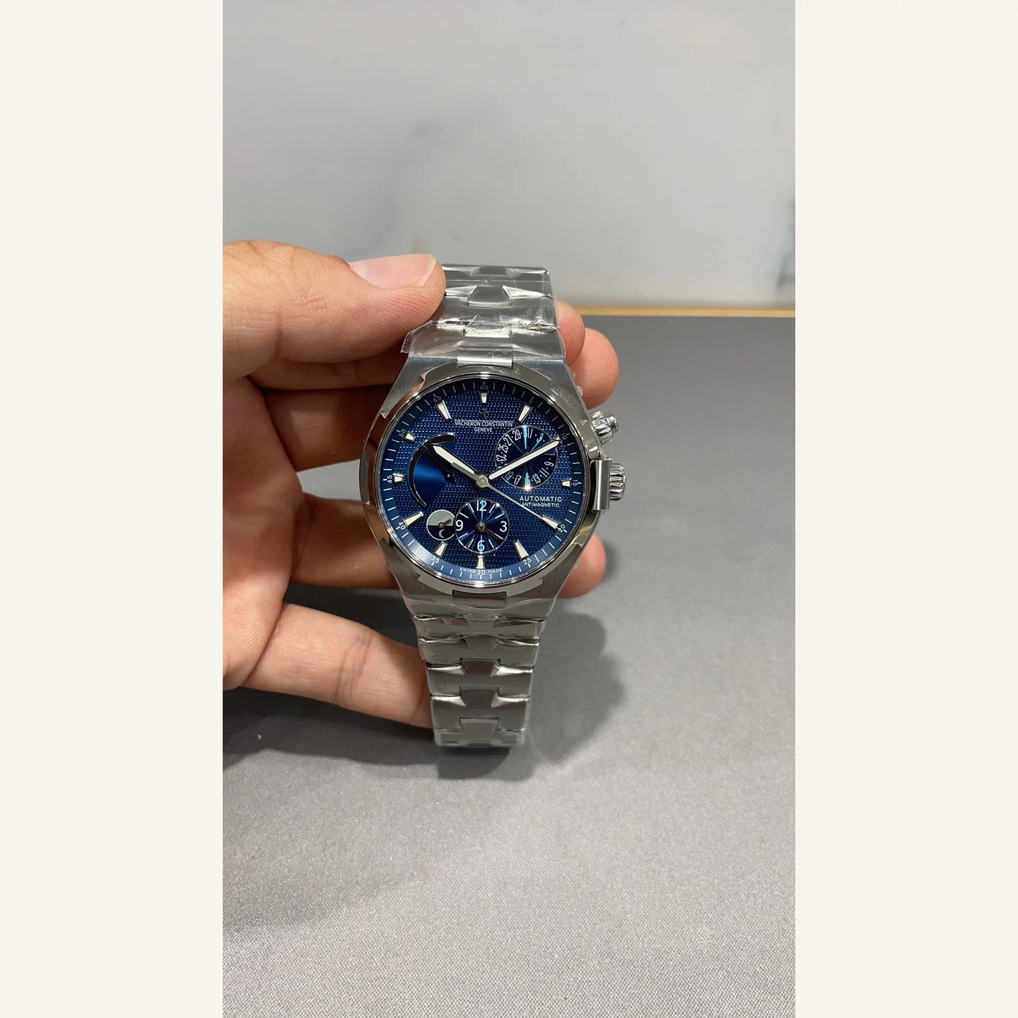 Vacheron Constantin Overseas