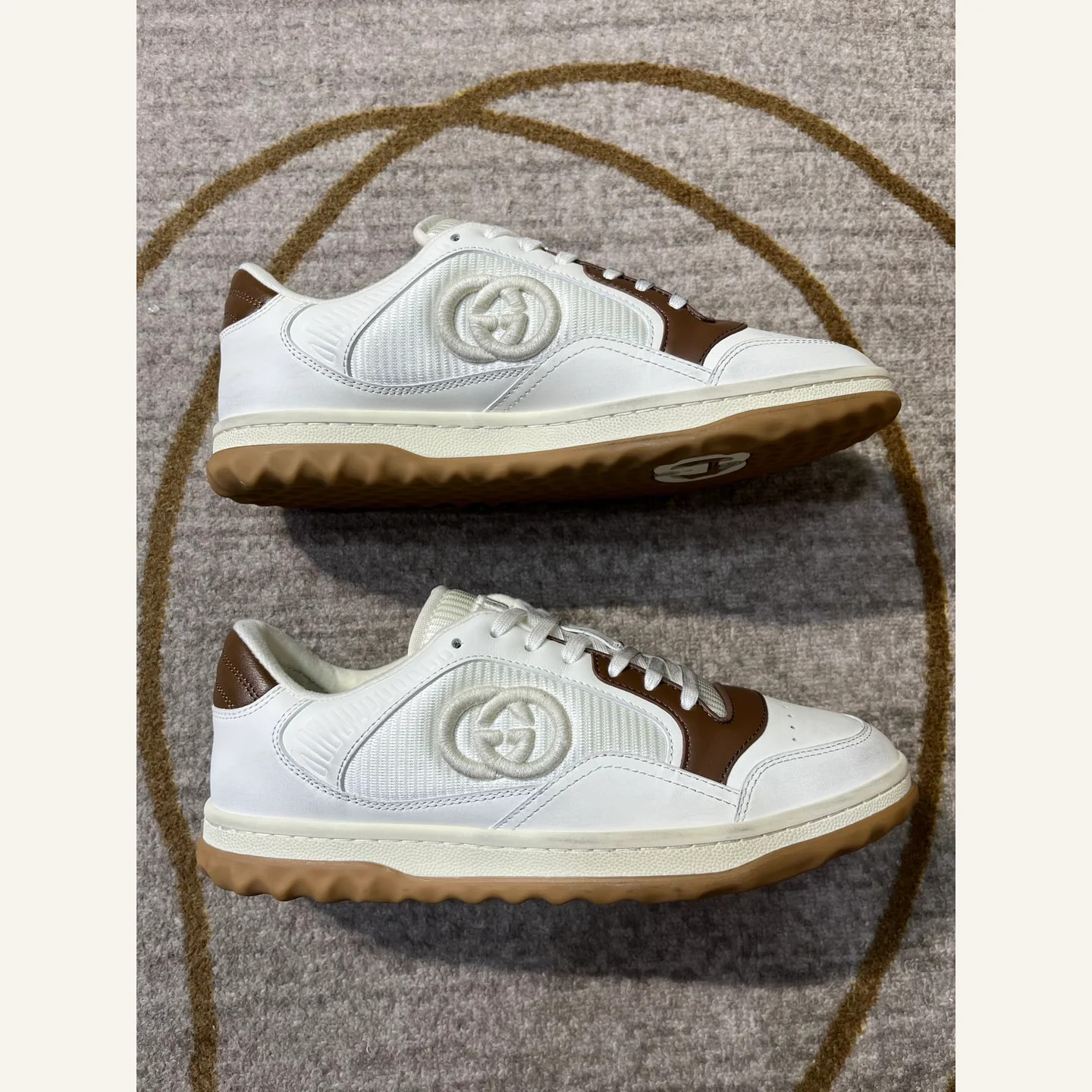 Gucci Logo Low-top Sneaker