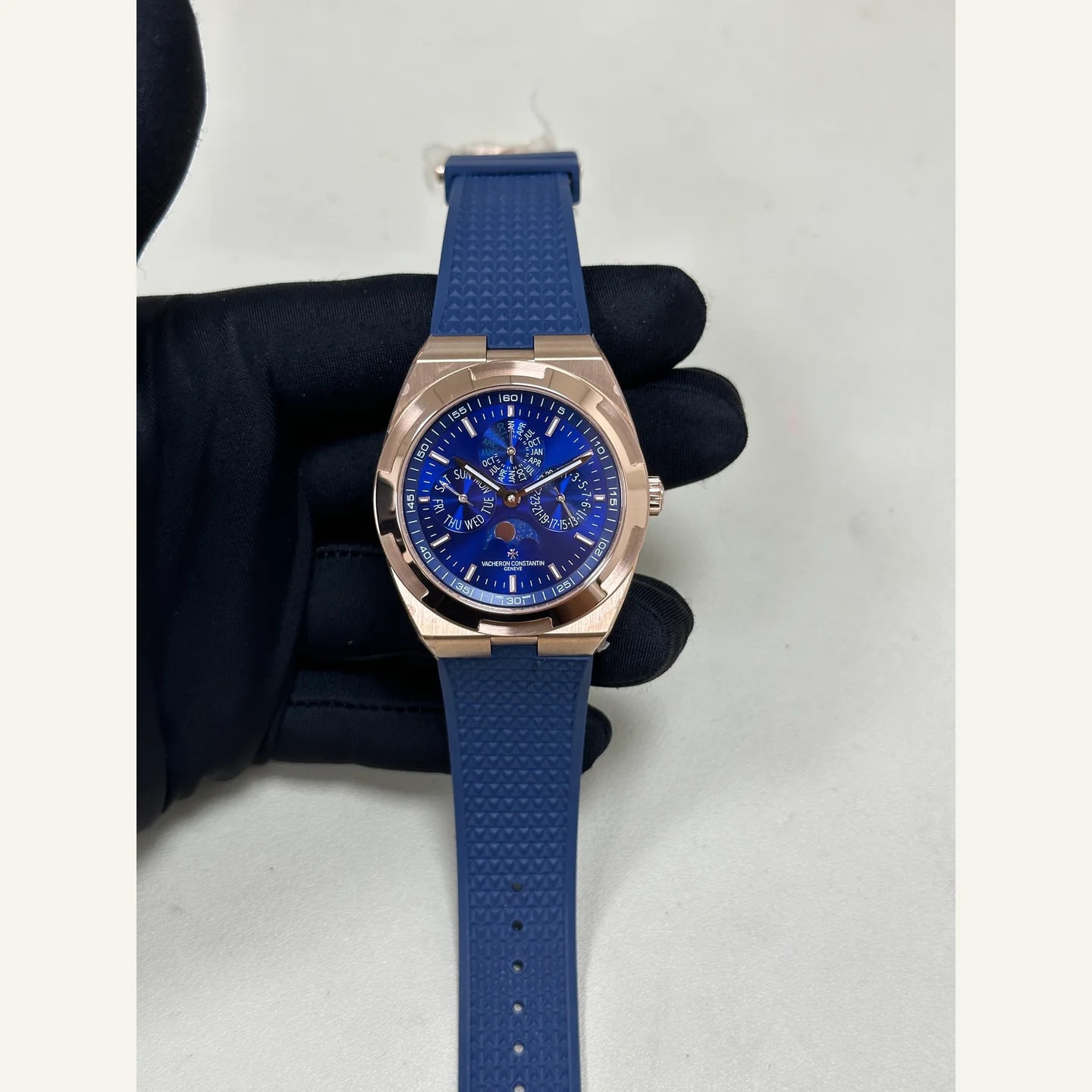 Vacheron Constantin Overseas