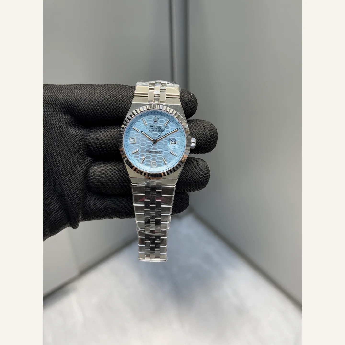 Rolex Land-Dweller