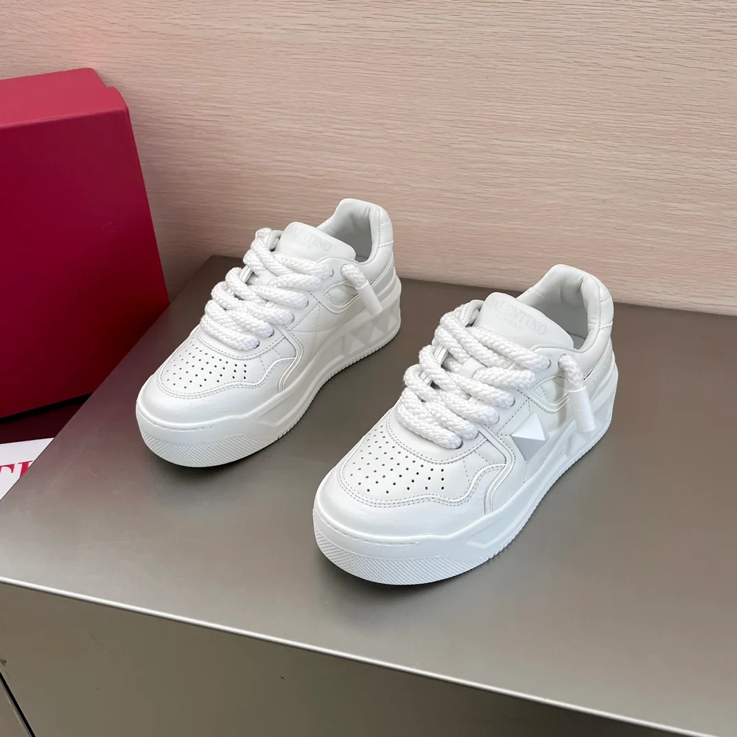 Valentino Garavani One Stud XL Sneaker