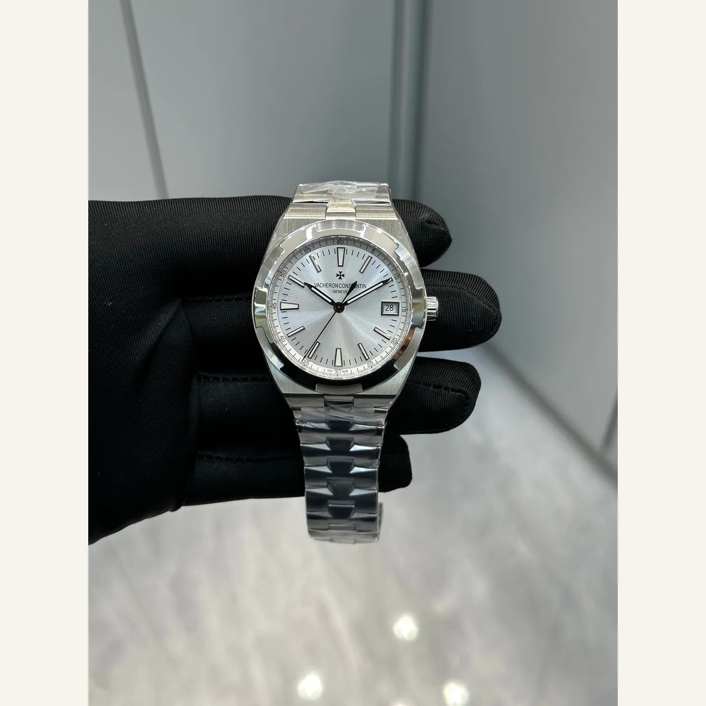 Vacheron Constantin Overseas