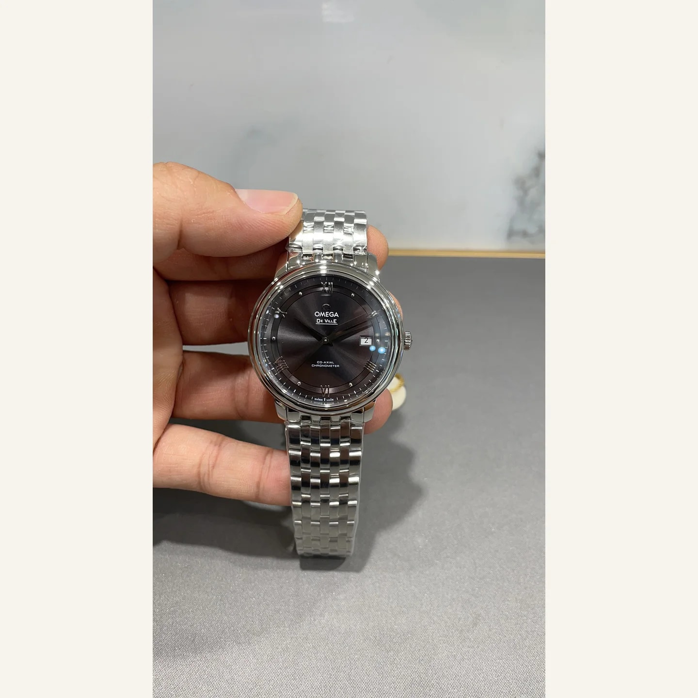 Omega De Ville