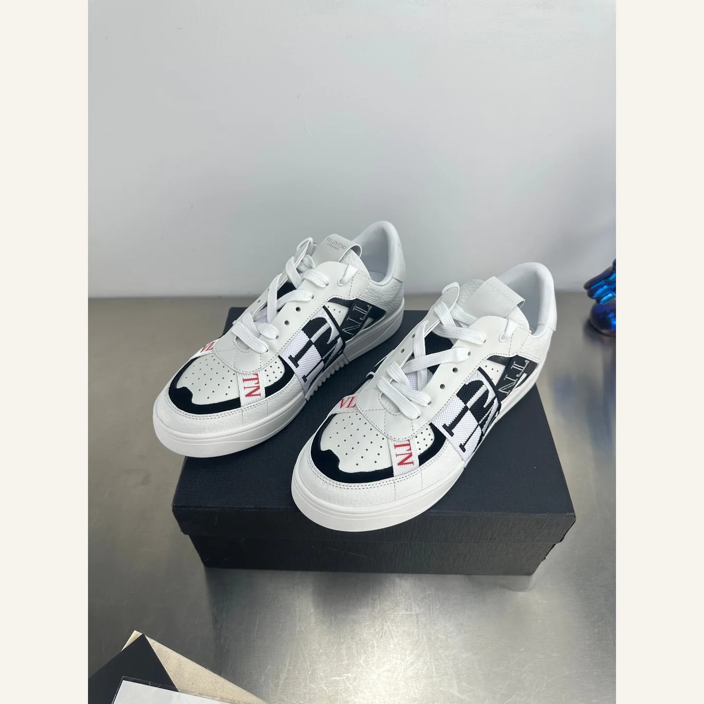 Valentino Garavani Open Low-top Sneaker