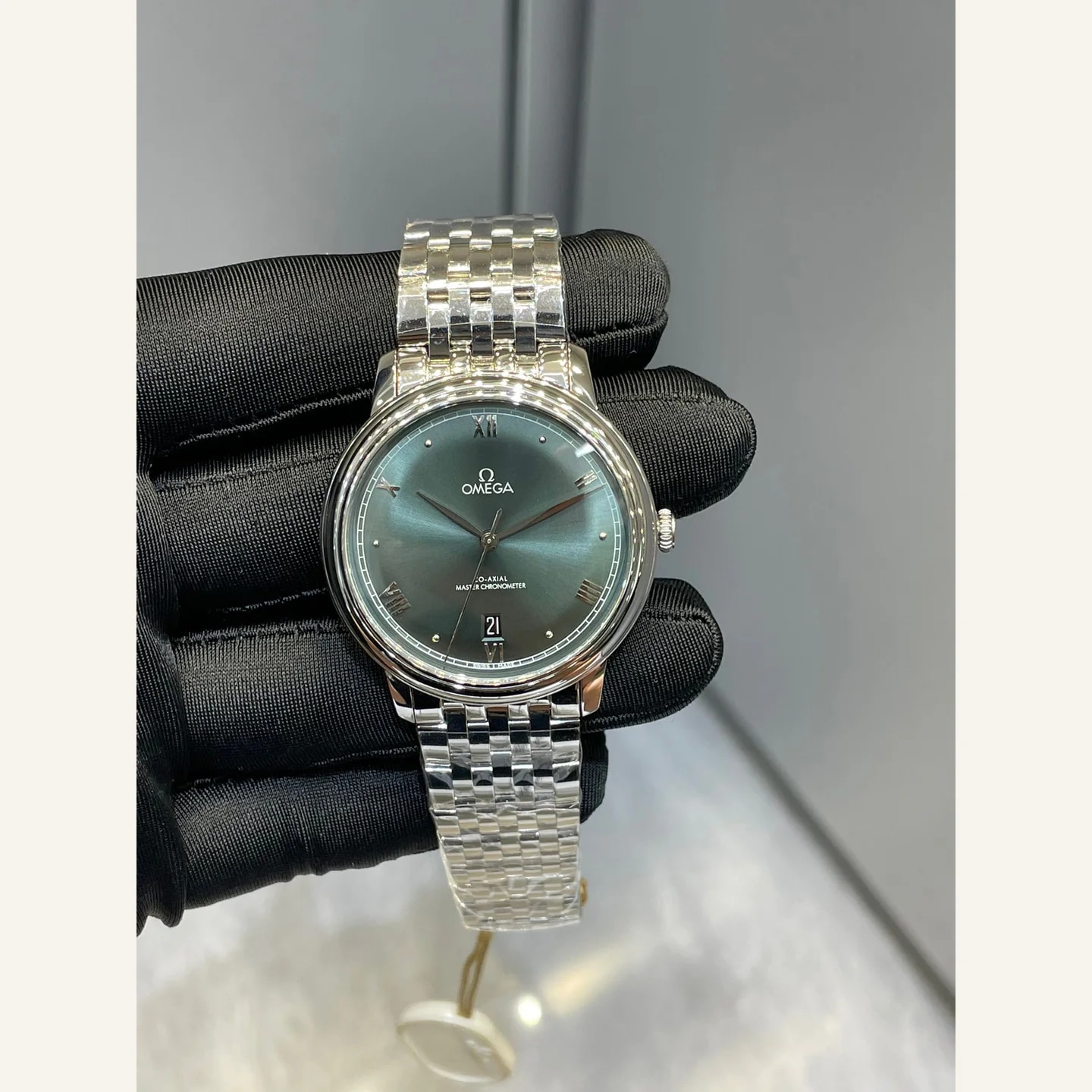 Omega De Ville