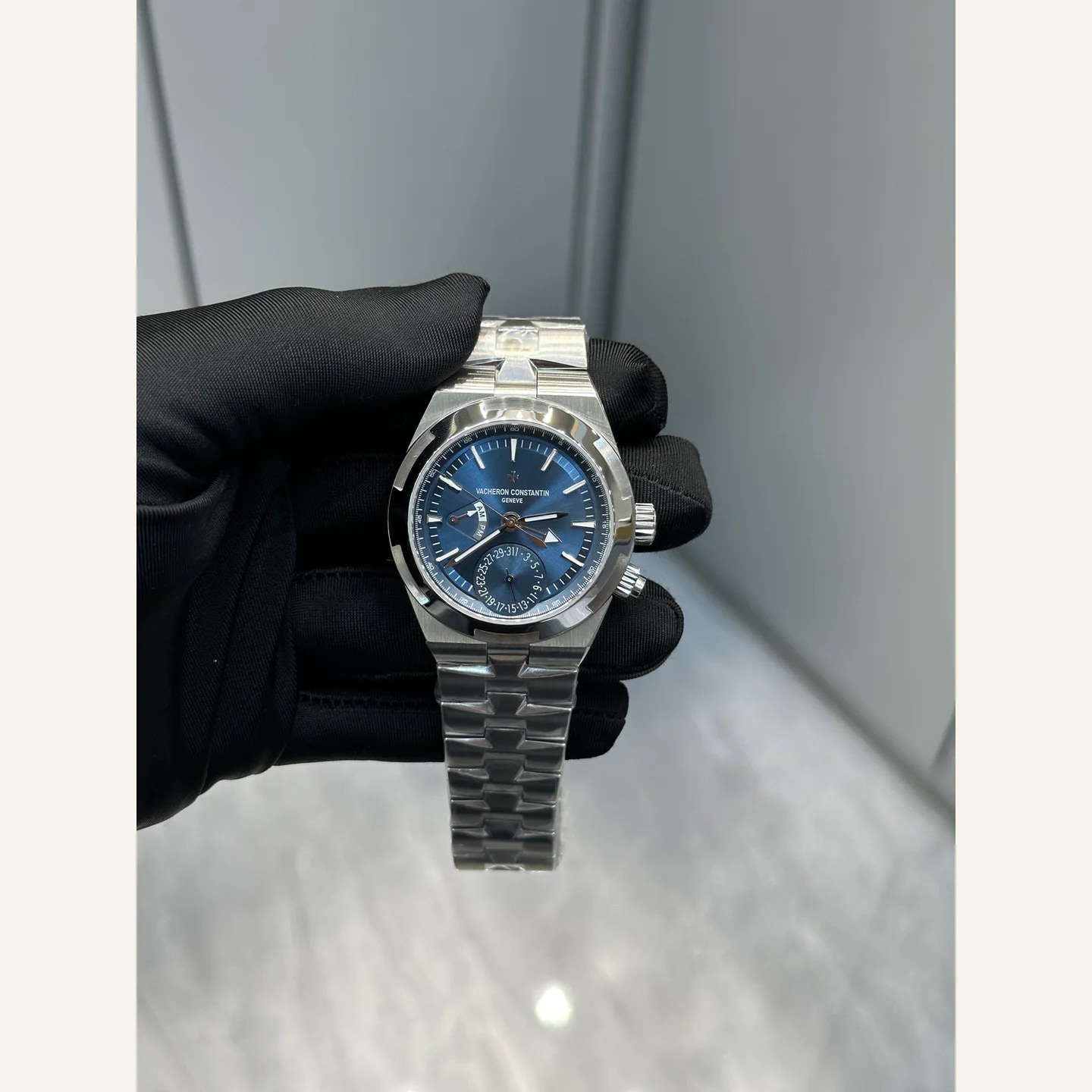Vacheron Constantin Overseas