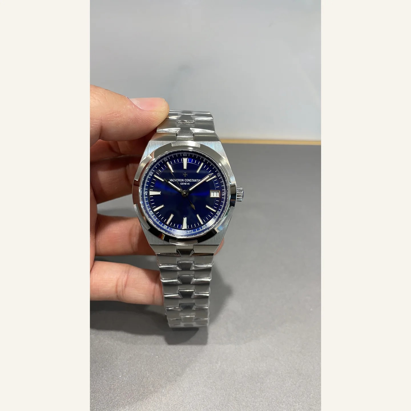 Vacheron Constantin Overseas