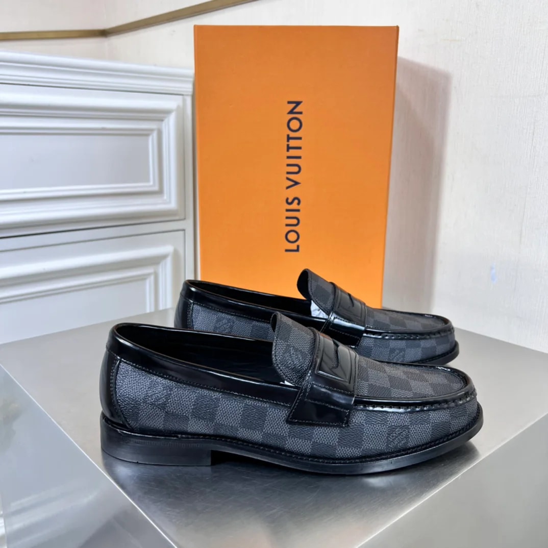Louis Vuitton Major Loafer