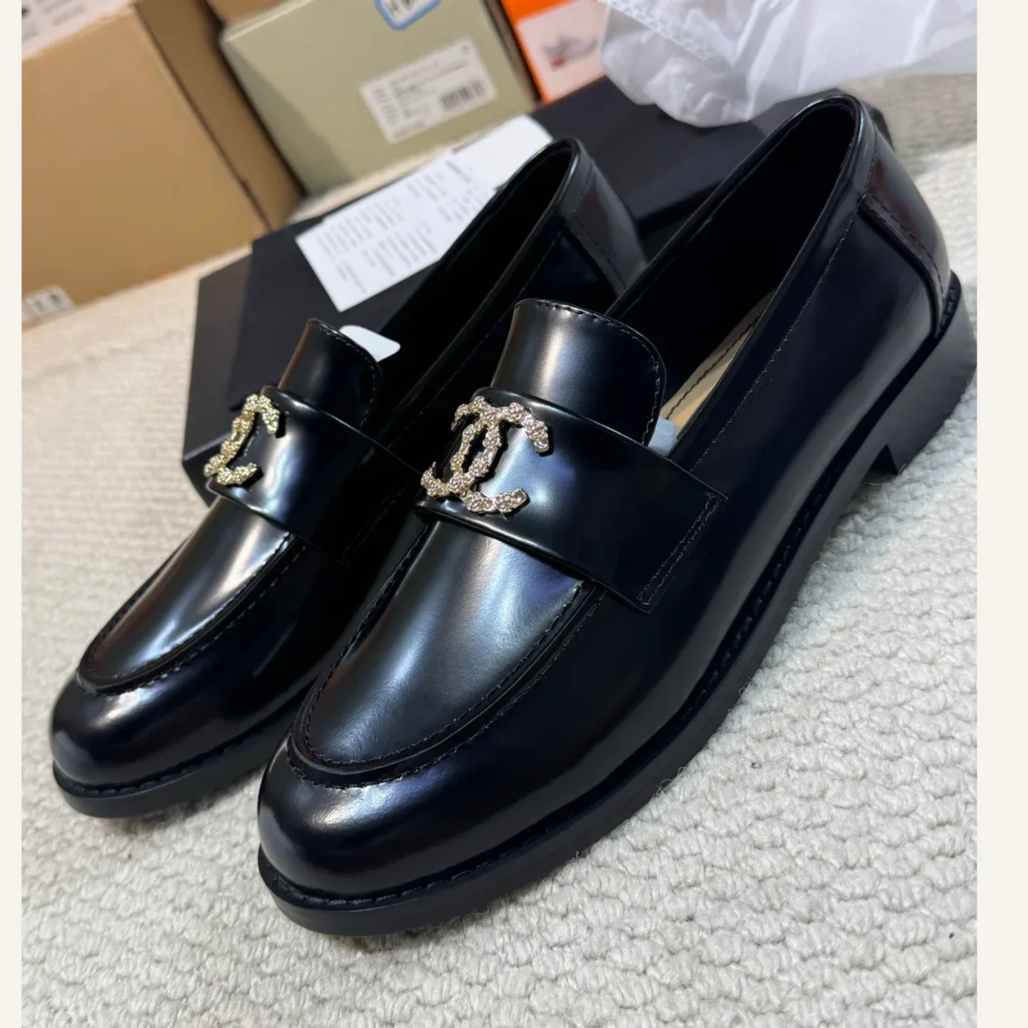 CHANEL Chain CC Loafer