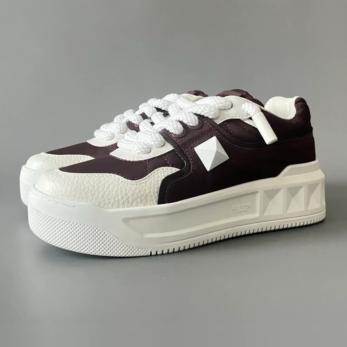 Valentino Garavani One Stud Sneaker